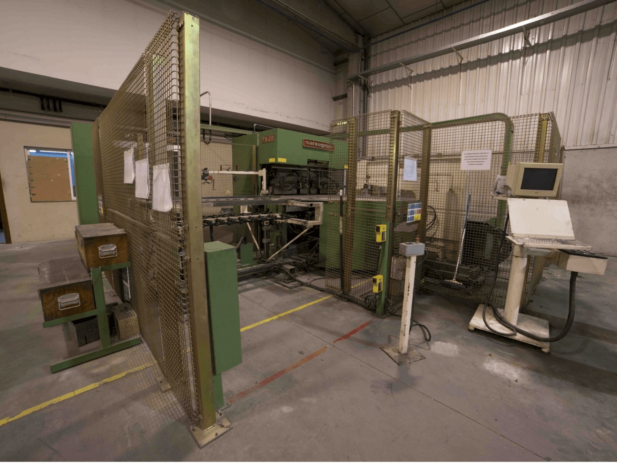 Makine Salvagnini TB20 - Önden görünüm