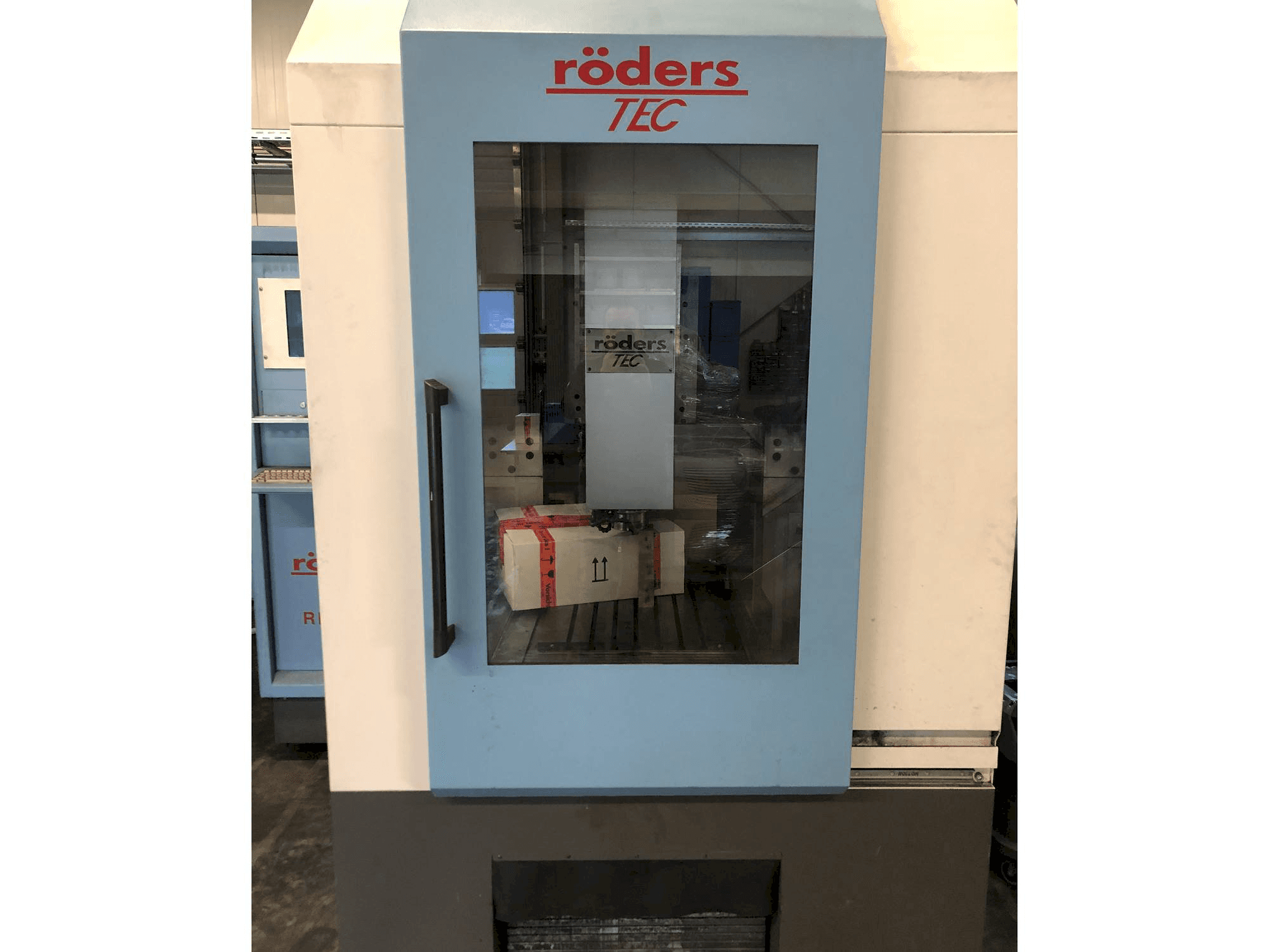 Makine RÖDERS 600 RFM-2 - Önden görünüm