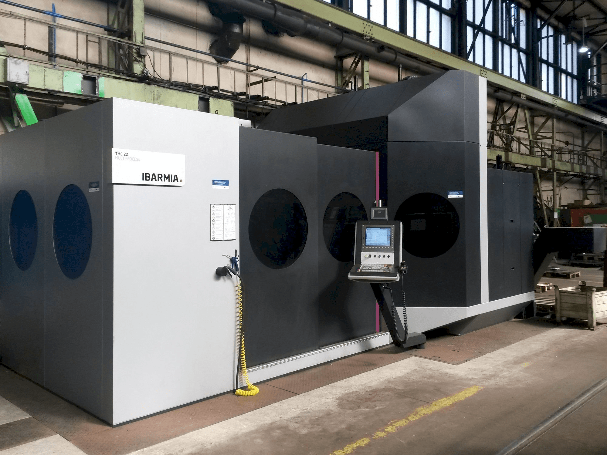 Makine IBARMIA THC 22 MULTIPROCESS - Önden görünüm