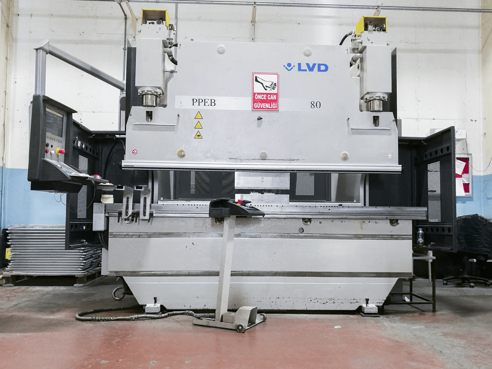 Makine LVD - Önden görünüm PPEB 80/25