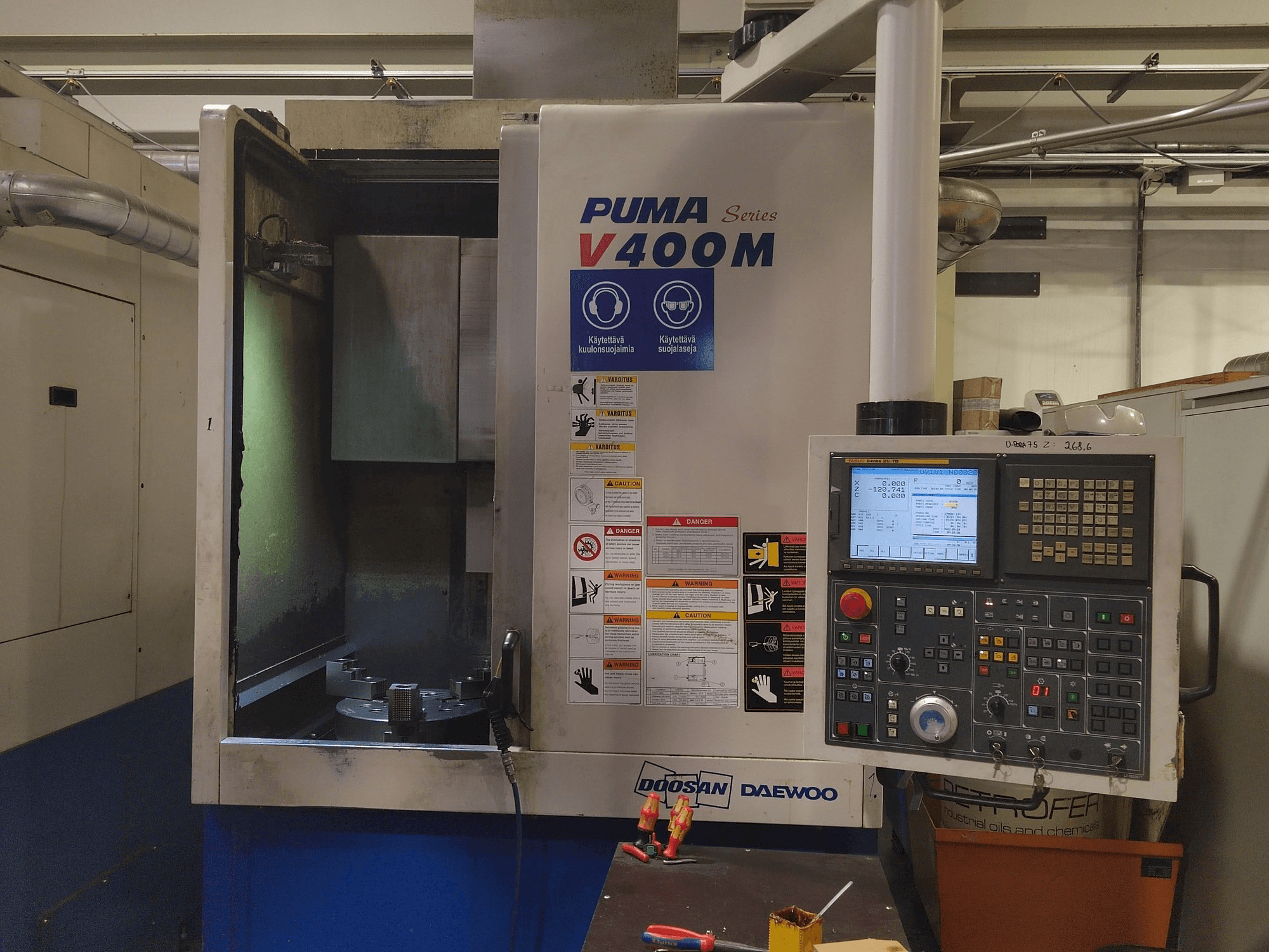 Makine Doosan Puma V400M - Önden görünüm