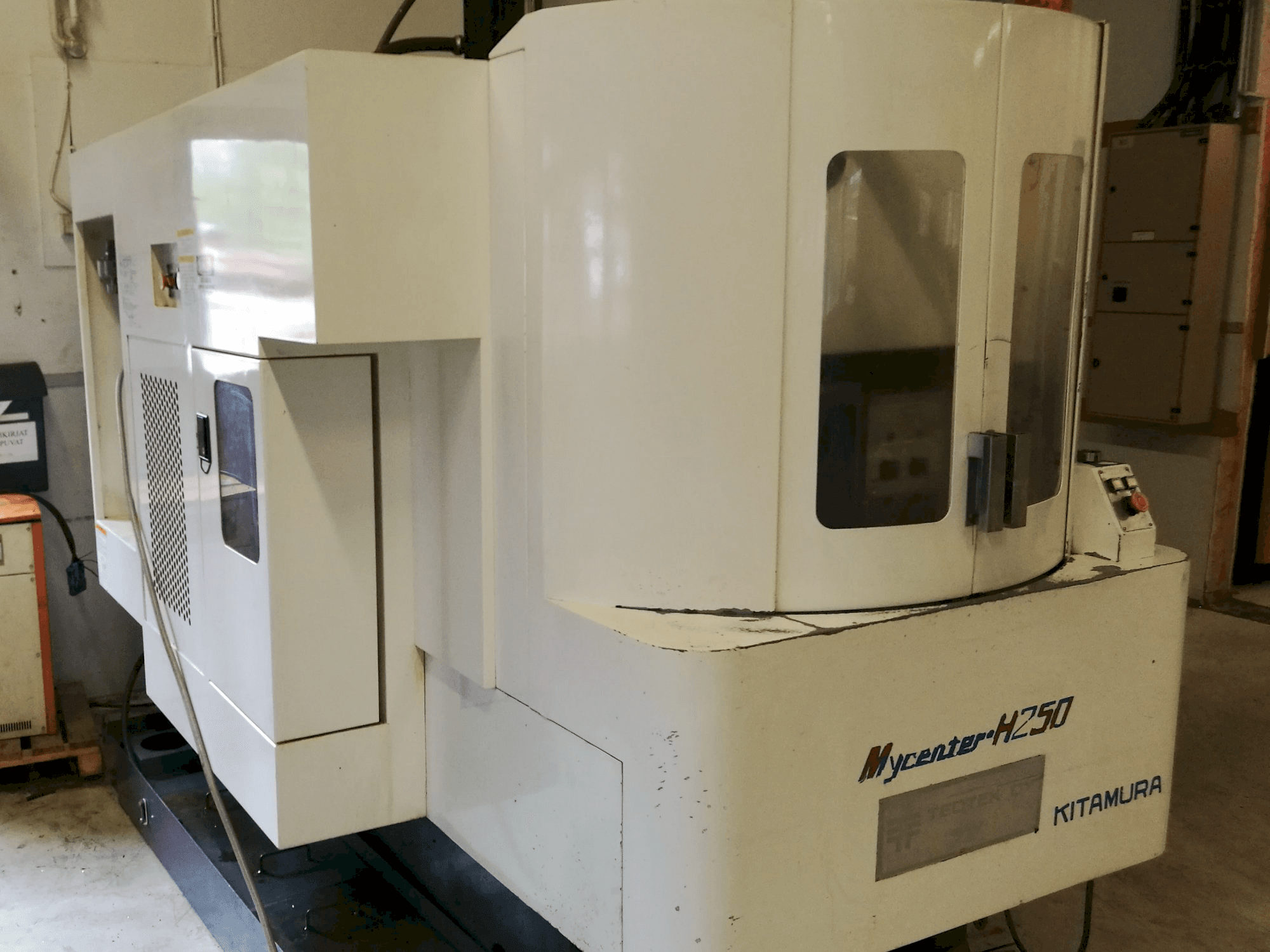 Makine Kitamura - Sağ taraf görünümü Mycenter H250