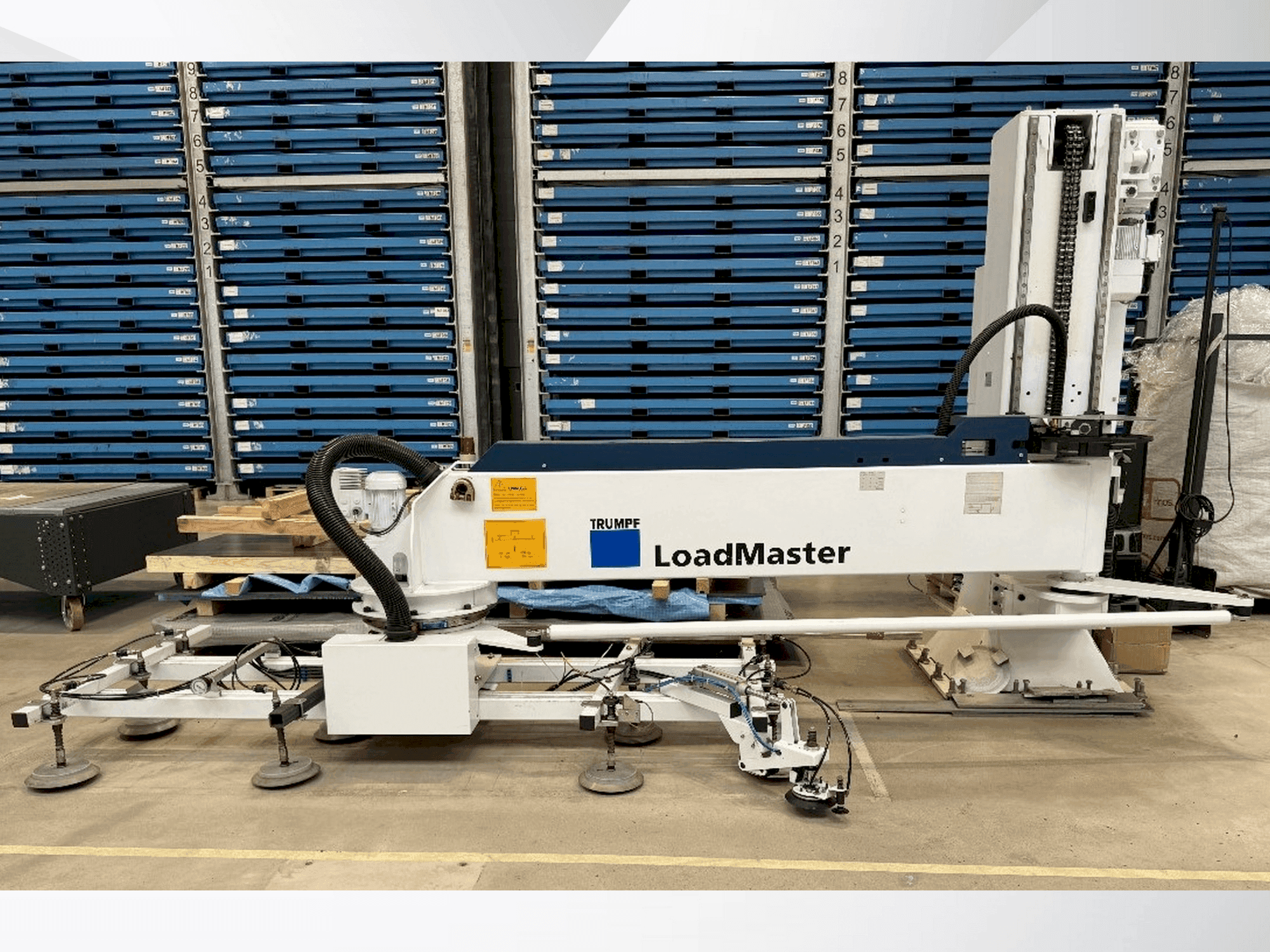 Makine TRUMPF LoadMaster - Önden görünüm