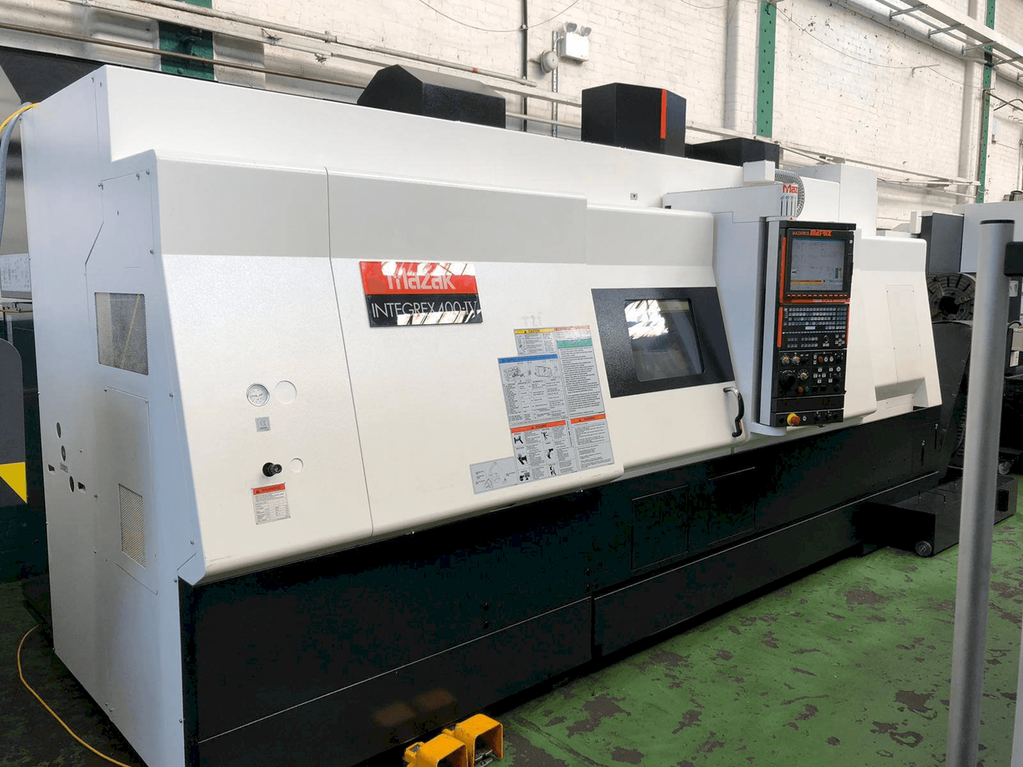 Makine Mazak Integrex 400-IV - Önden görünüm