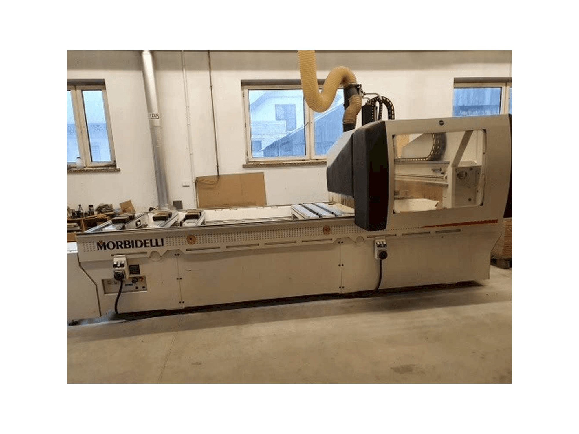 Makine MORBIDELLI Universal 3012 TV - Önden görünüm