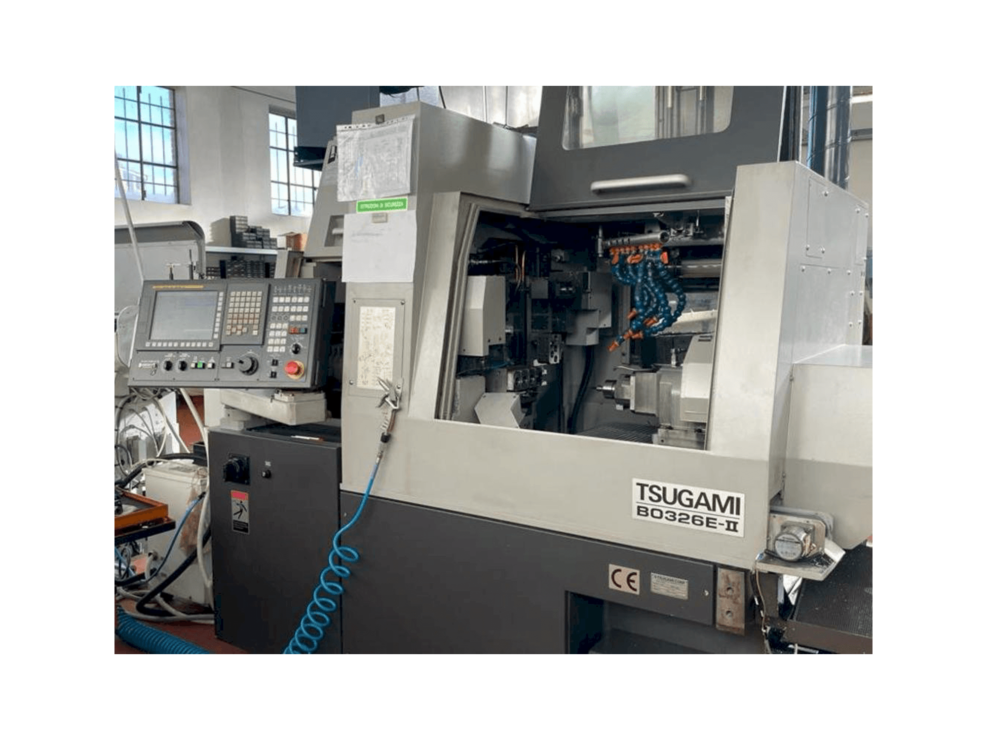 Makine TSUGAMI B0326E-II - Önden görünüm