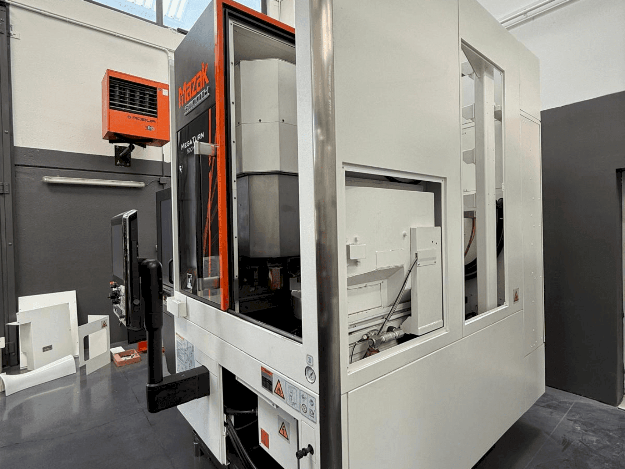 Makine Mazak Megaturn 500 MS - Önden görünüm