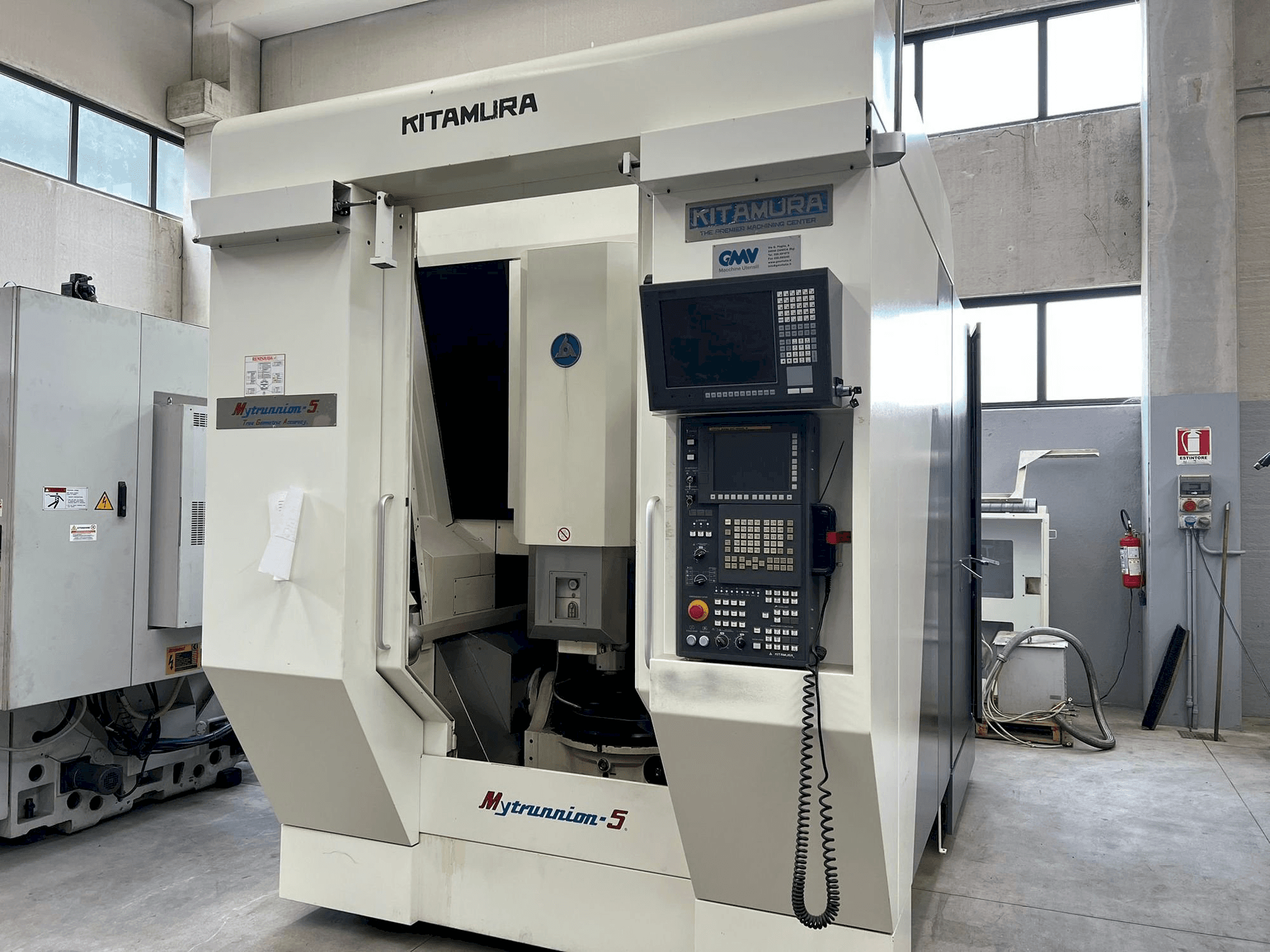 Makine Kitamura Mytrunnion 5 - Önden görünüm