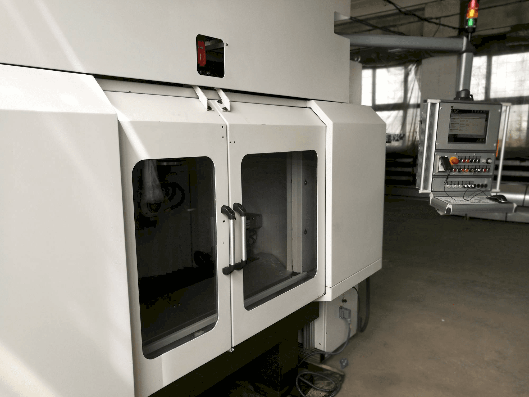 Makine Fohrenbach F-Grind 605 - Önden görünüm