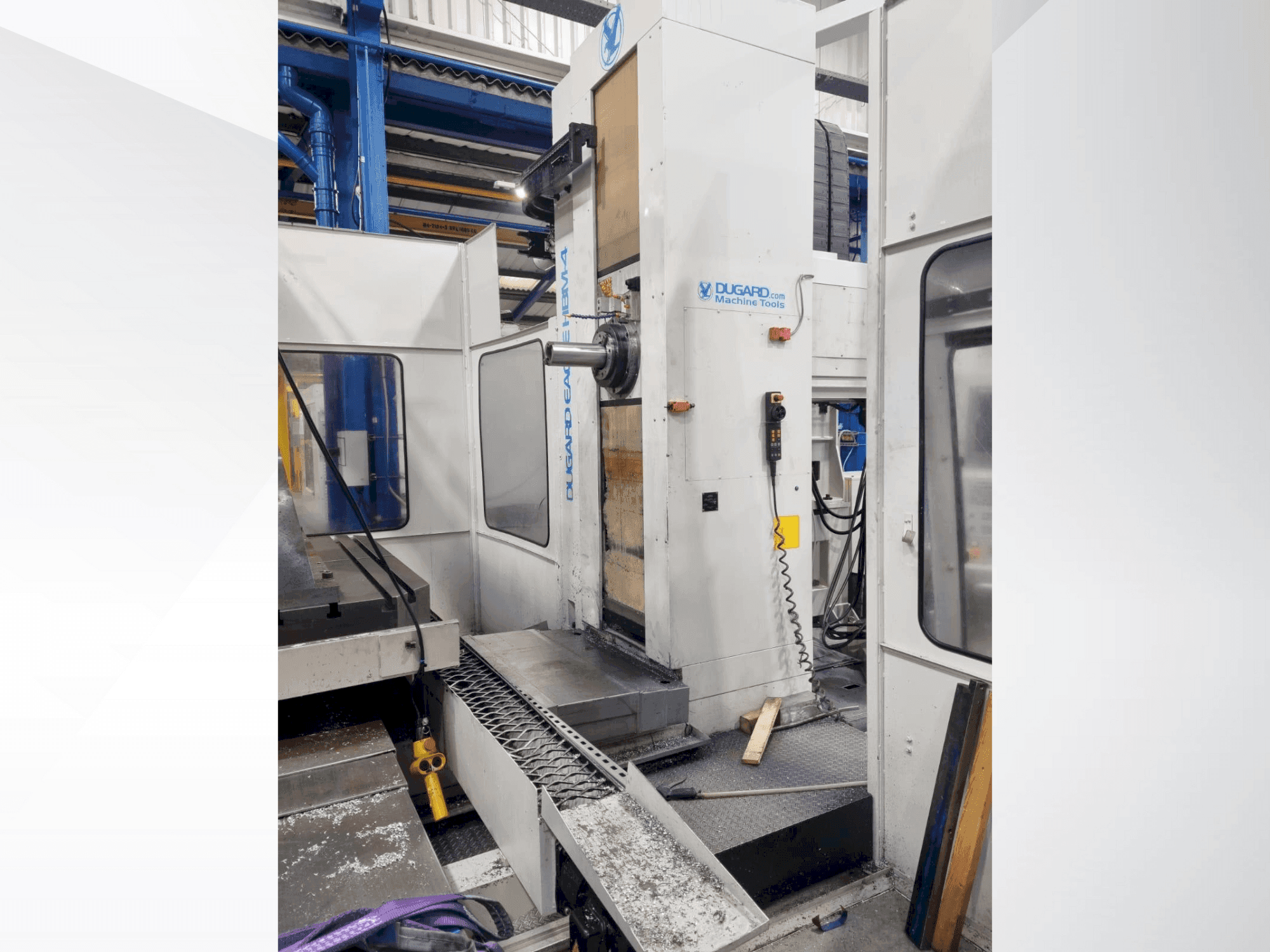 Makine Dugard HBM4 - Önden görünüm
