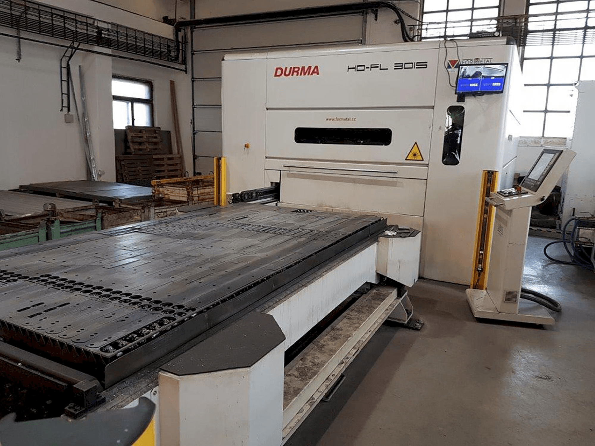 Makine Durma HD-FL 3015 L - Önden görünüm