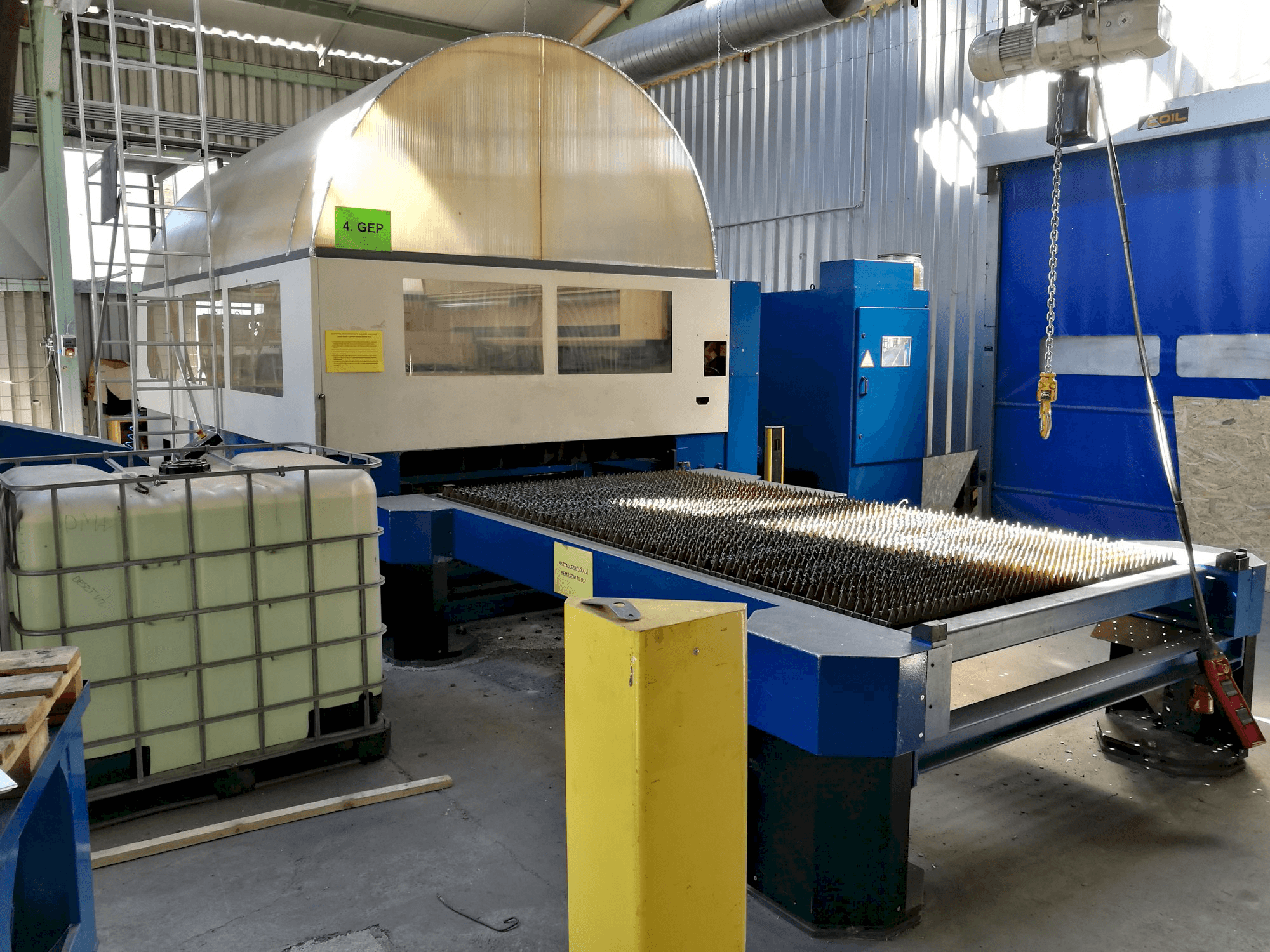 Makine Trumpf - Sol taraftaki görüntü Trumatic L 3030