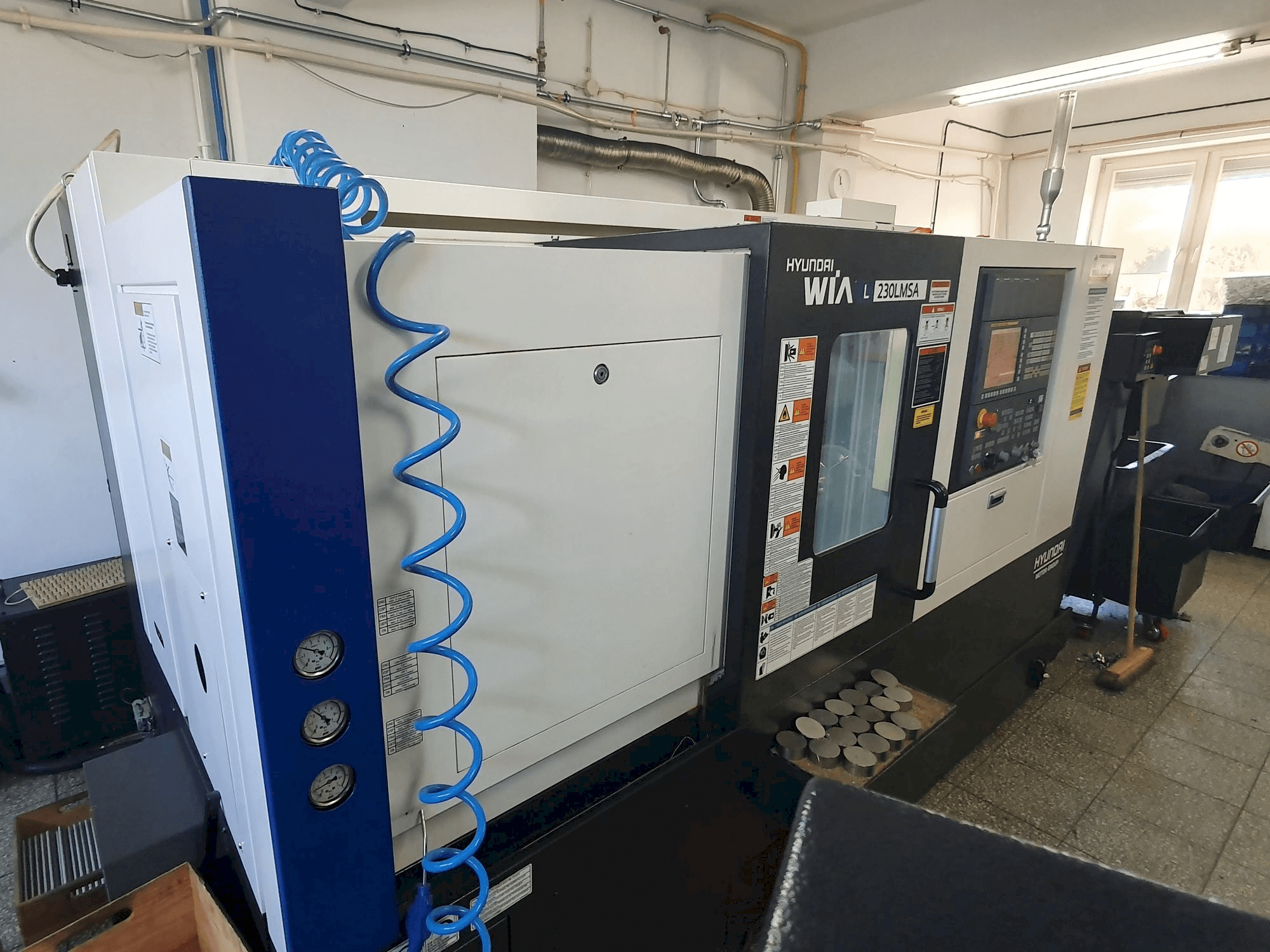 Makine Hyundai Wia L230LMSA - Önden görünüm