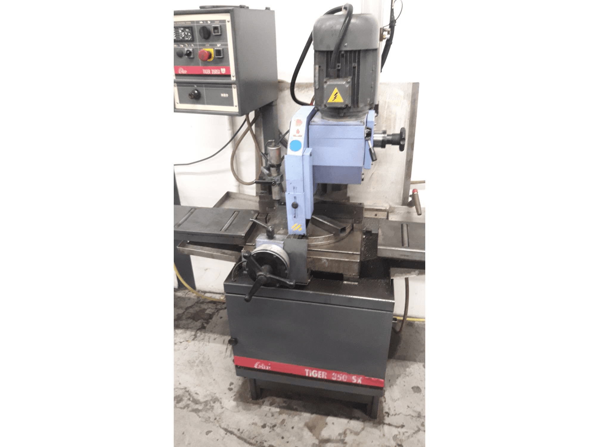 Makine MEP TIGER 350SX - Önden görünüm