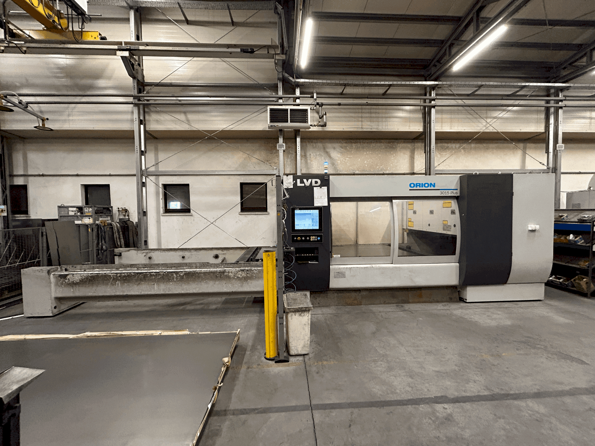 Makine LVD Orion 3015 Plus - Önden görünüm