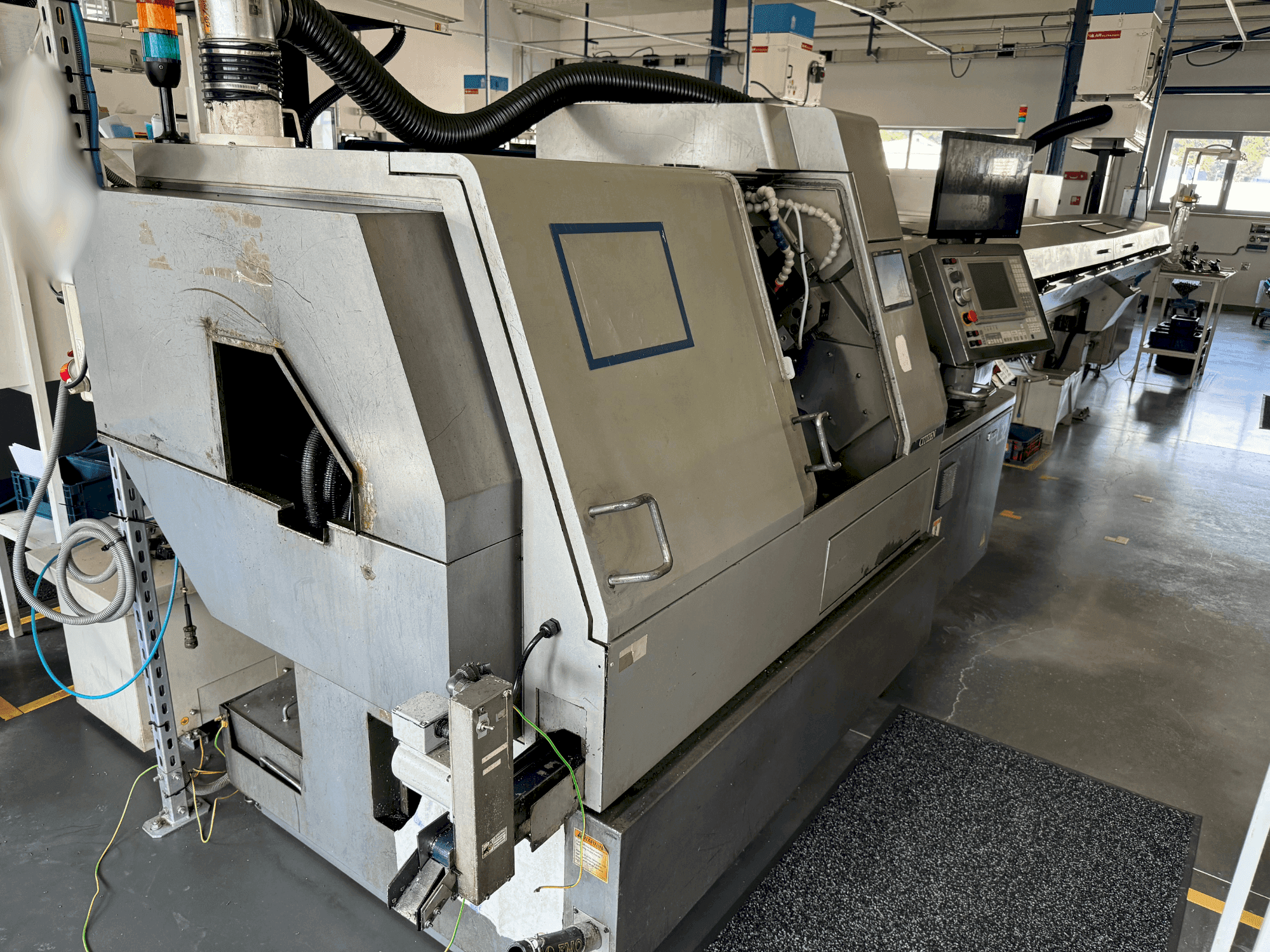 Makine Citizen L32-VII - Önden görünüm