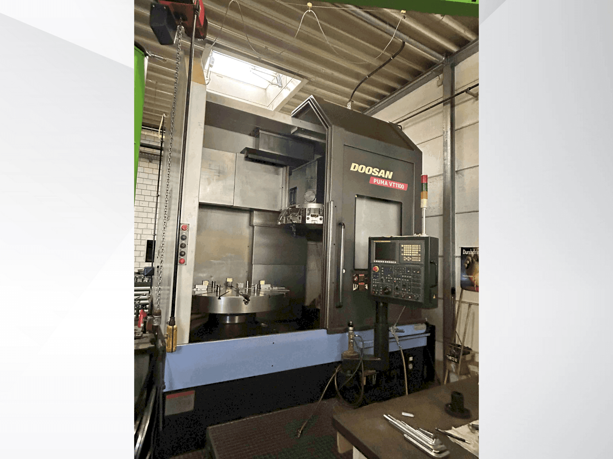 Makine DOOSAN Puma VT1100 - Önden görünüm