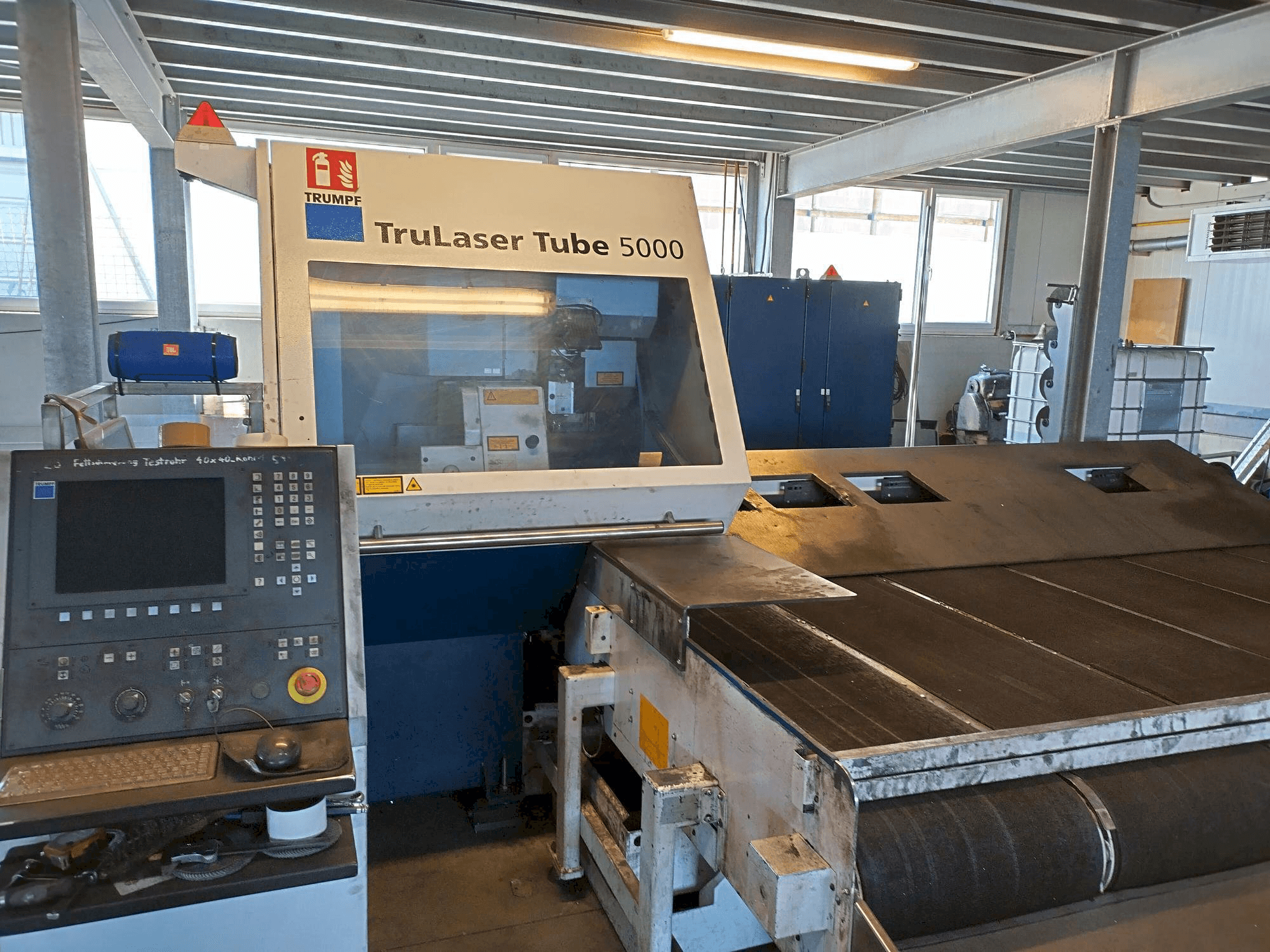 Makine Trumpf TruLaser Tube 5000 - Önden görünüm