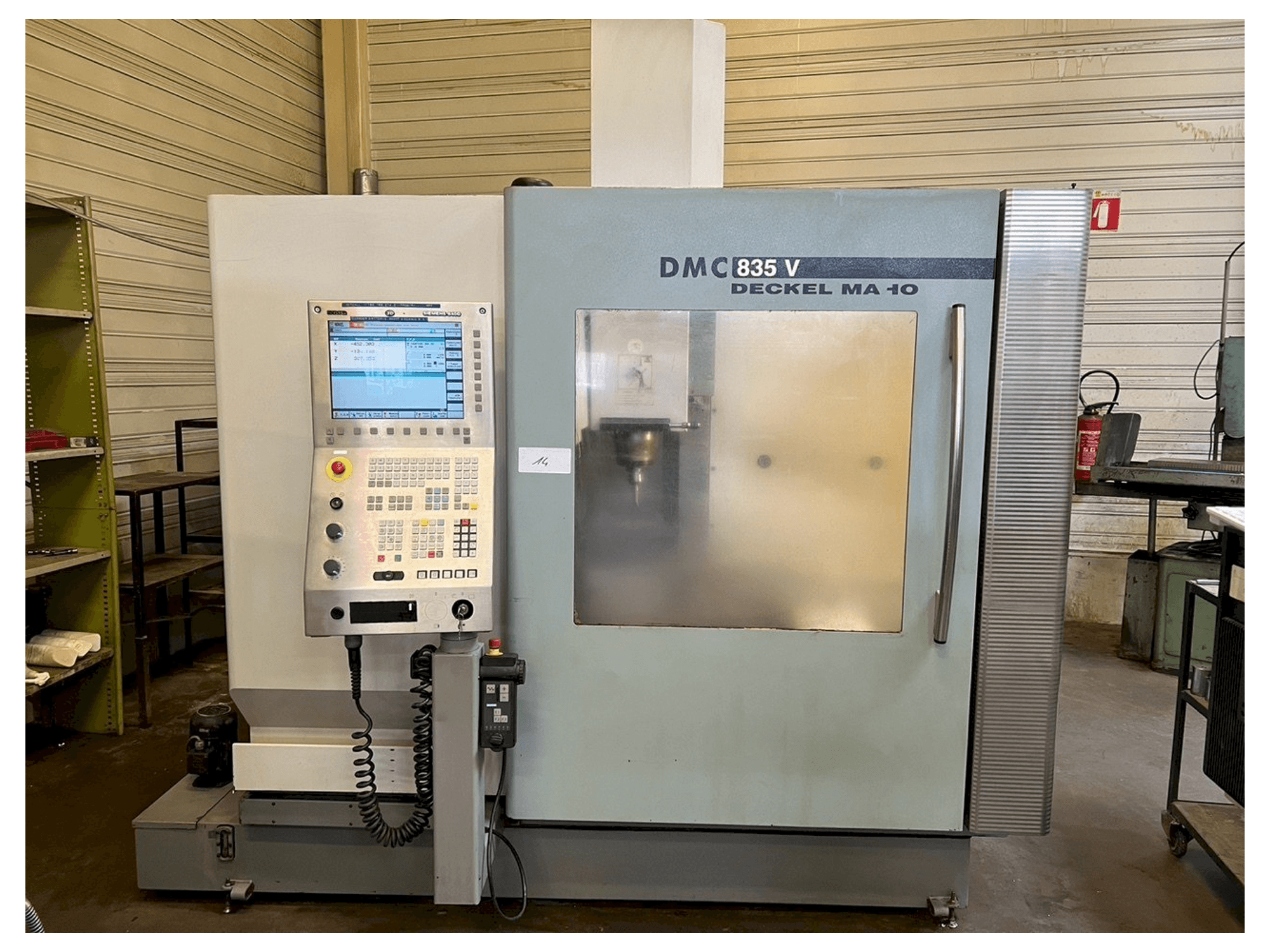 Makine DMG DMC 835 - Önden görünüm