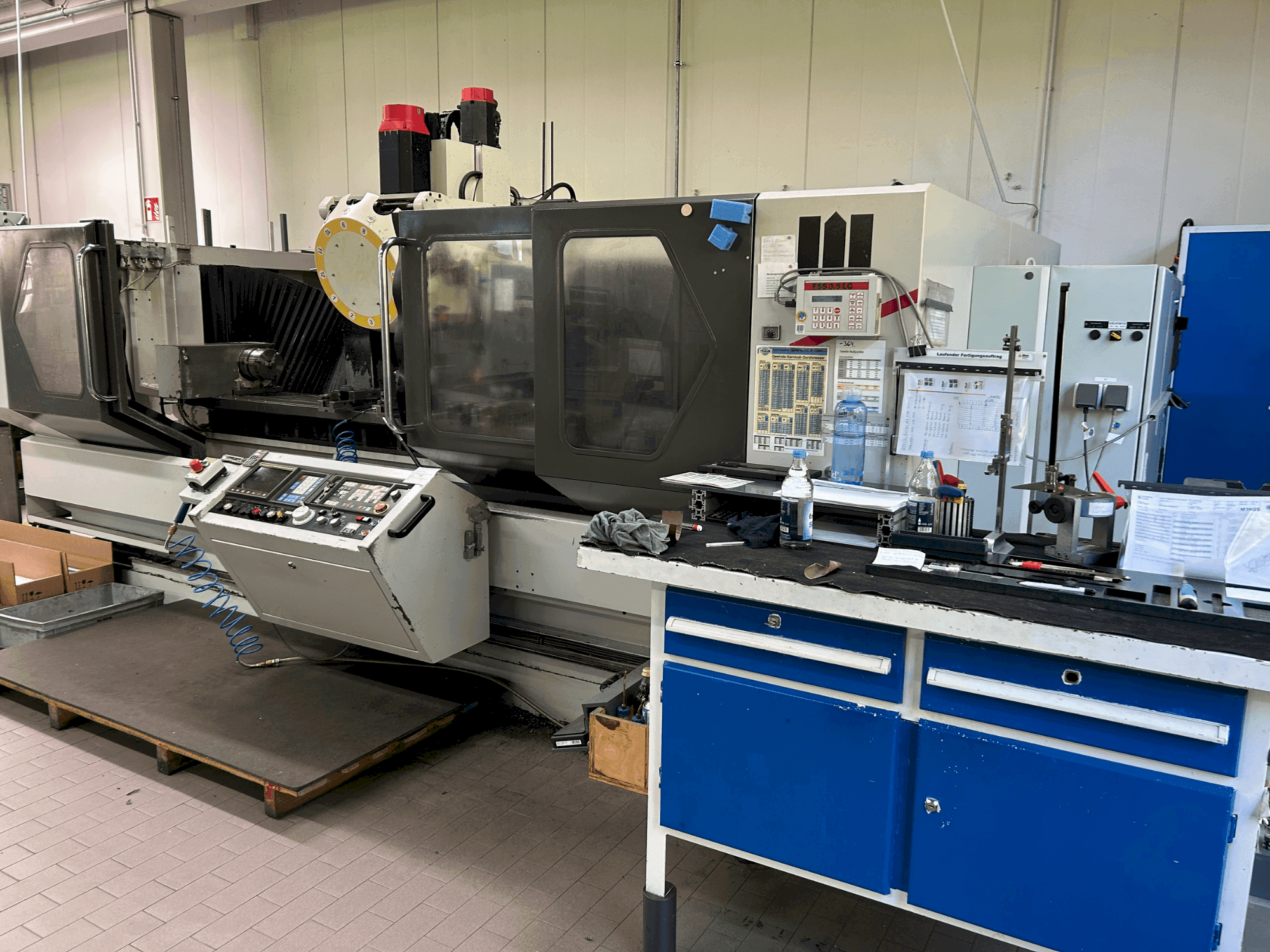 Makine STAMA MC 520 - Önden görünüm