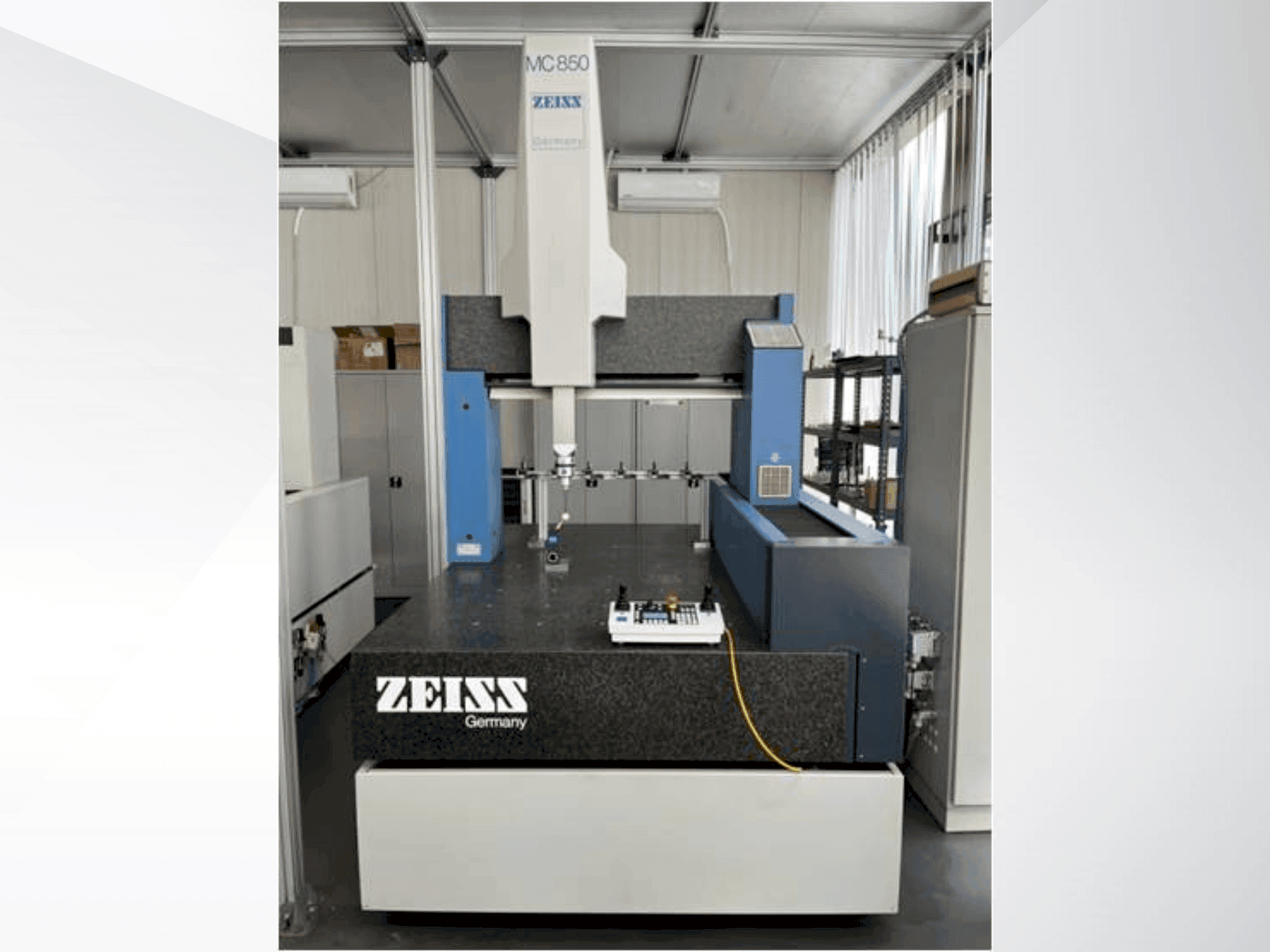 Makine ZEISS MC 850 - Önden görünüm