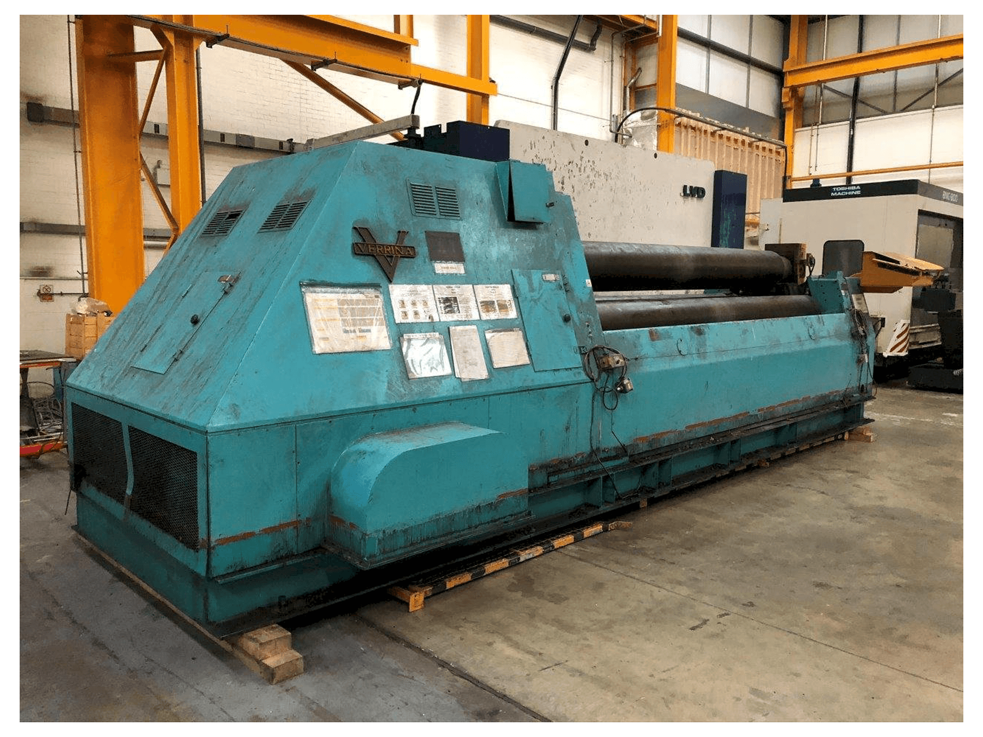 Makine VERRINA CLR 216 X 4050 - Önden görünüm