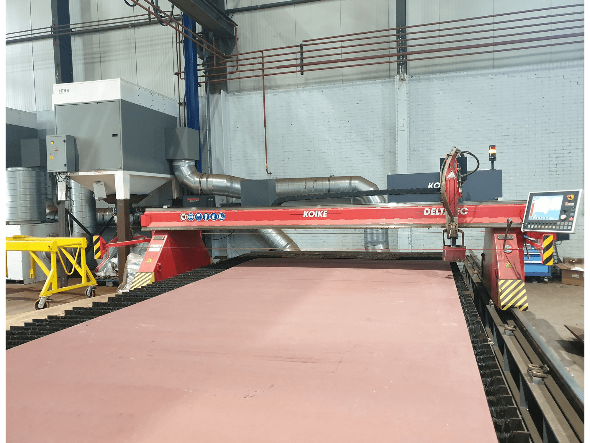 Makine KOIKE - Önden görünüm DELTATEC 4000