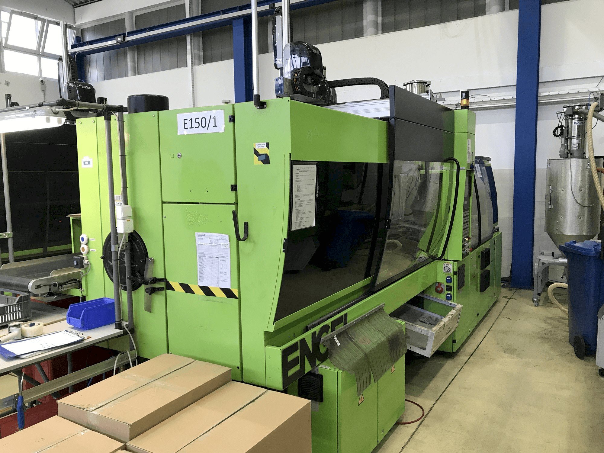 Makine ENGEL VC 750/150 Plus - Önden görünüm