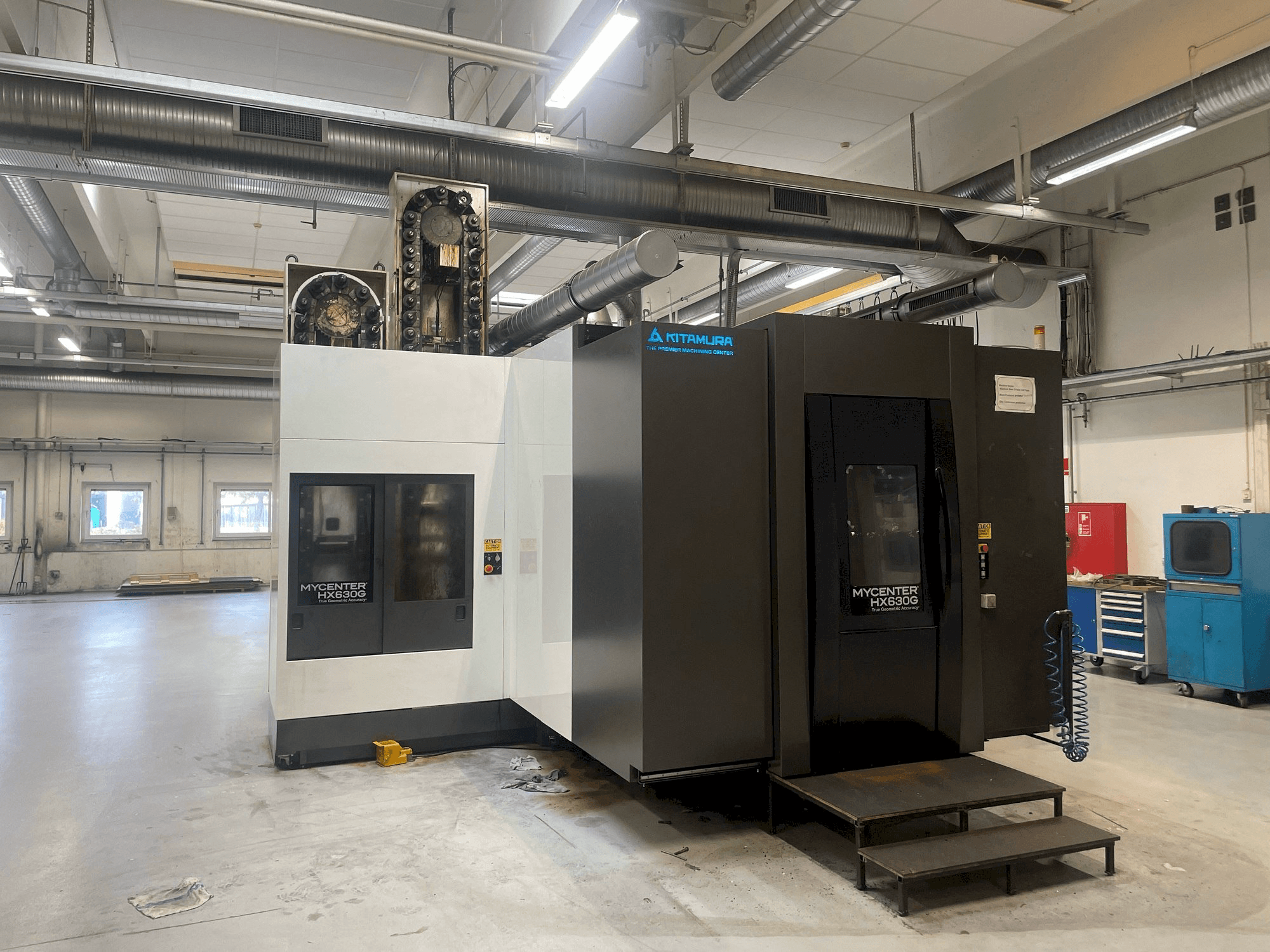 Makine Kitamura HX630G - Önden görünüm