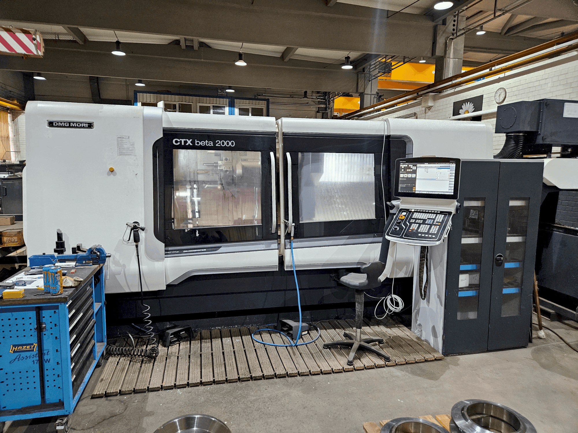 Makine DMG MORI CTX beta 2000 - Önden görünüm