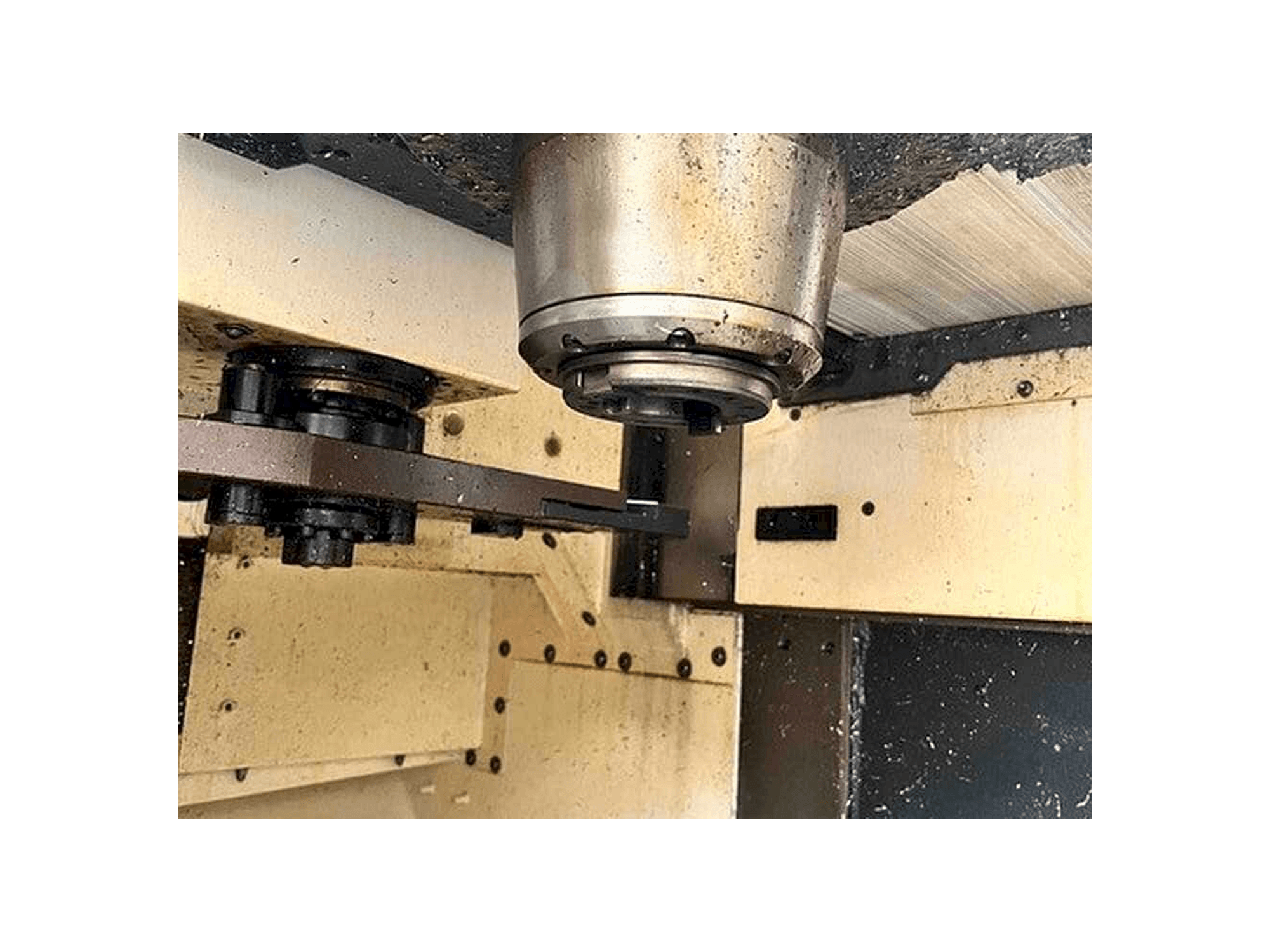 Makine DMG MORI CMX 50 U - Önden görünüm