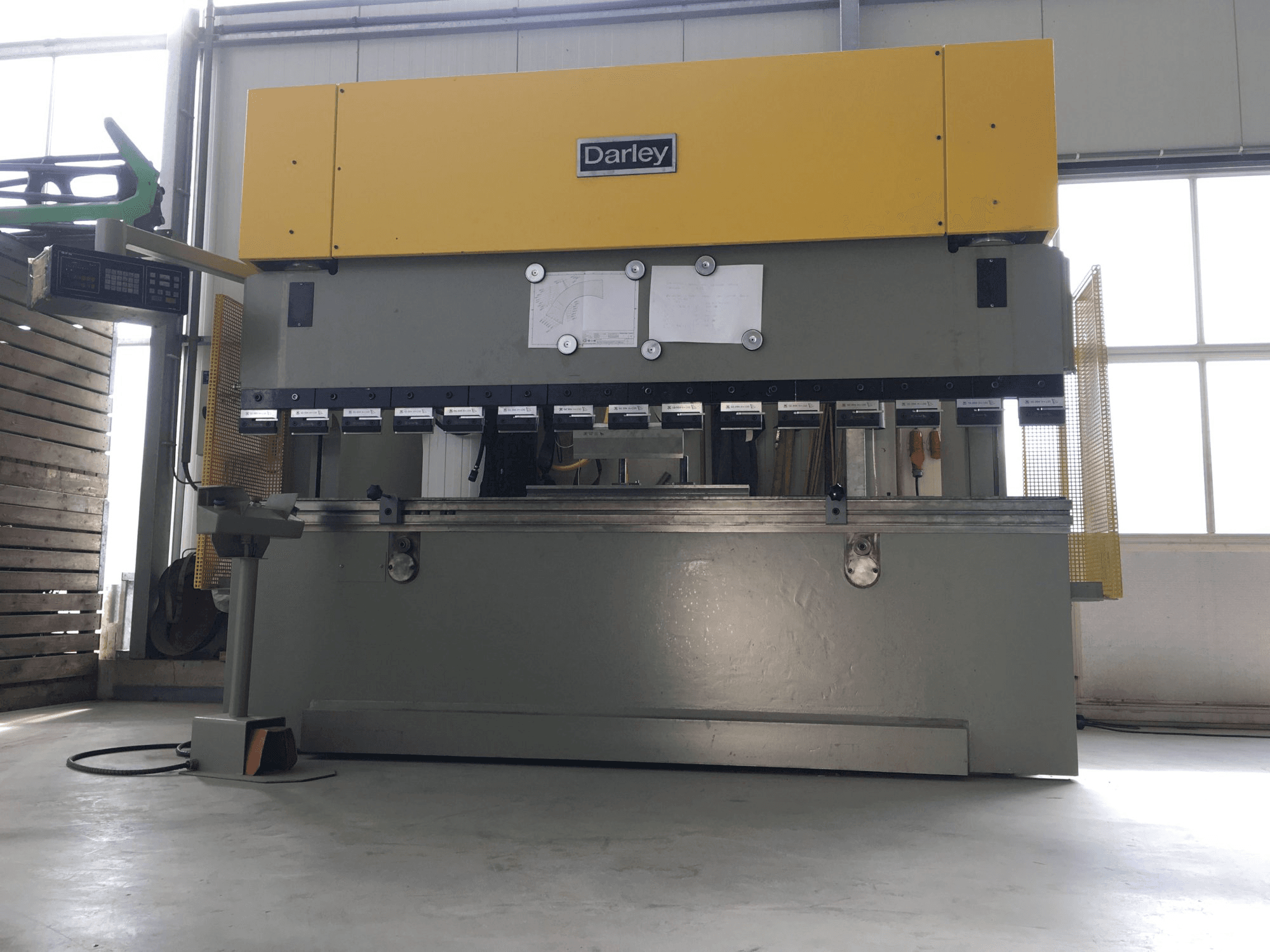 Makine Darley - Önden görünüm EHP 150 31/25