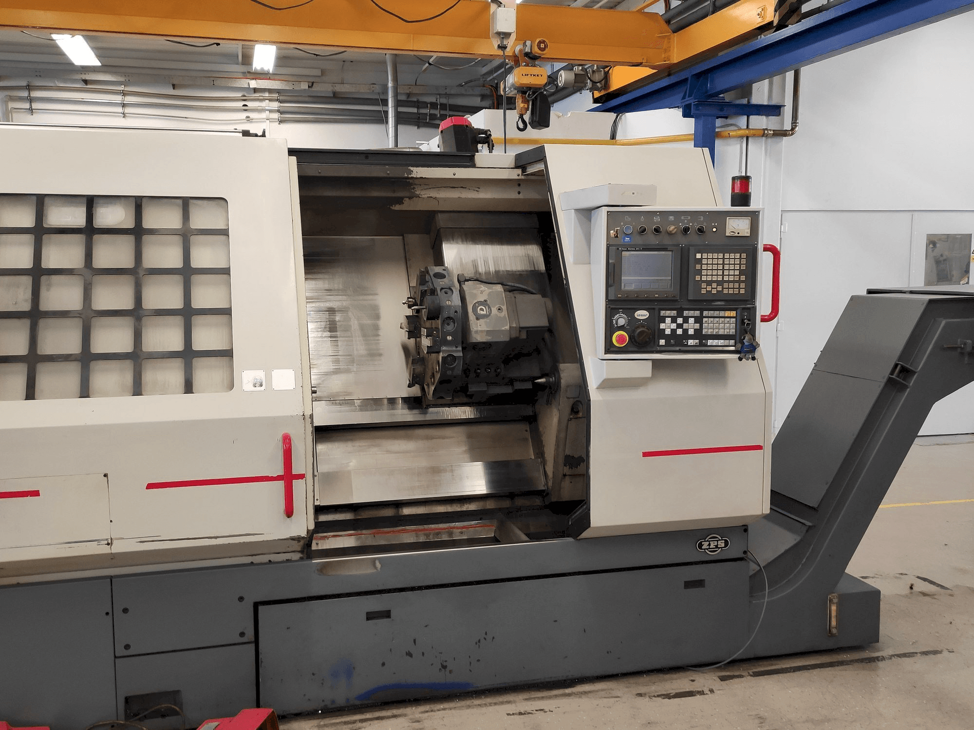 Makine ZPS S-80/750 CNC - Önden görünüm