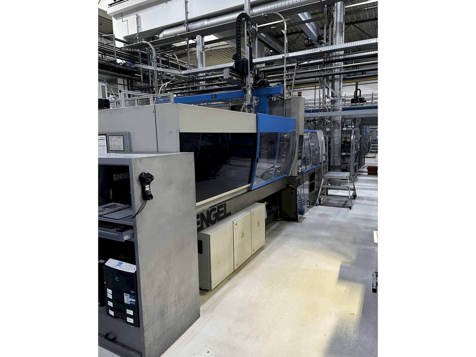 Makine Engel VICTORY 1050/220 - Sol taraftaki görüntü