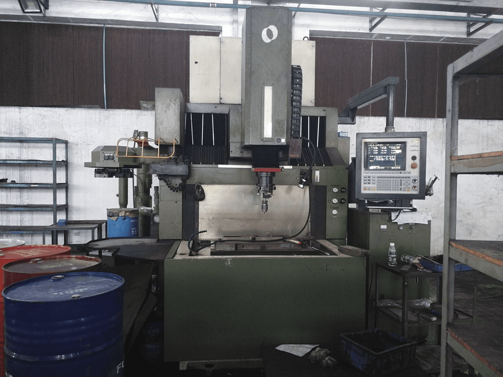 Makine Makino - Önden görünüm EDNC65
