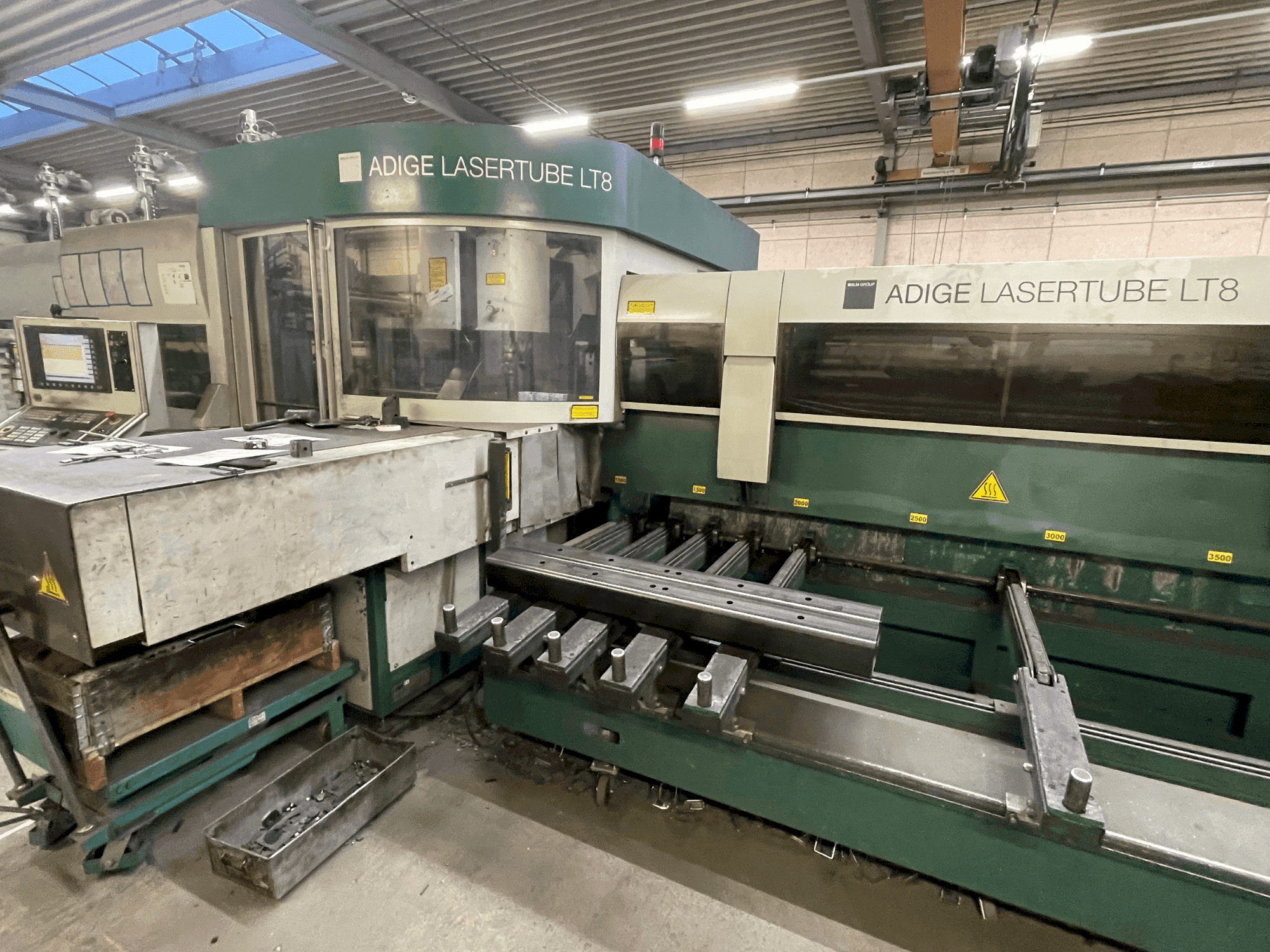 Makine BLM Adige LT8 - Önden görünüm