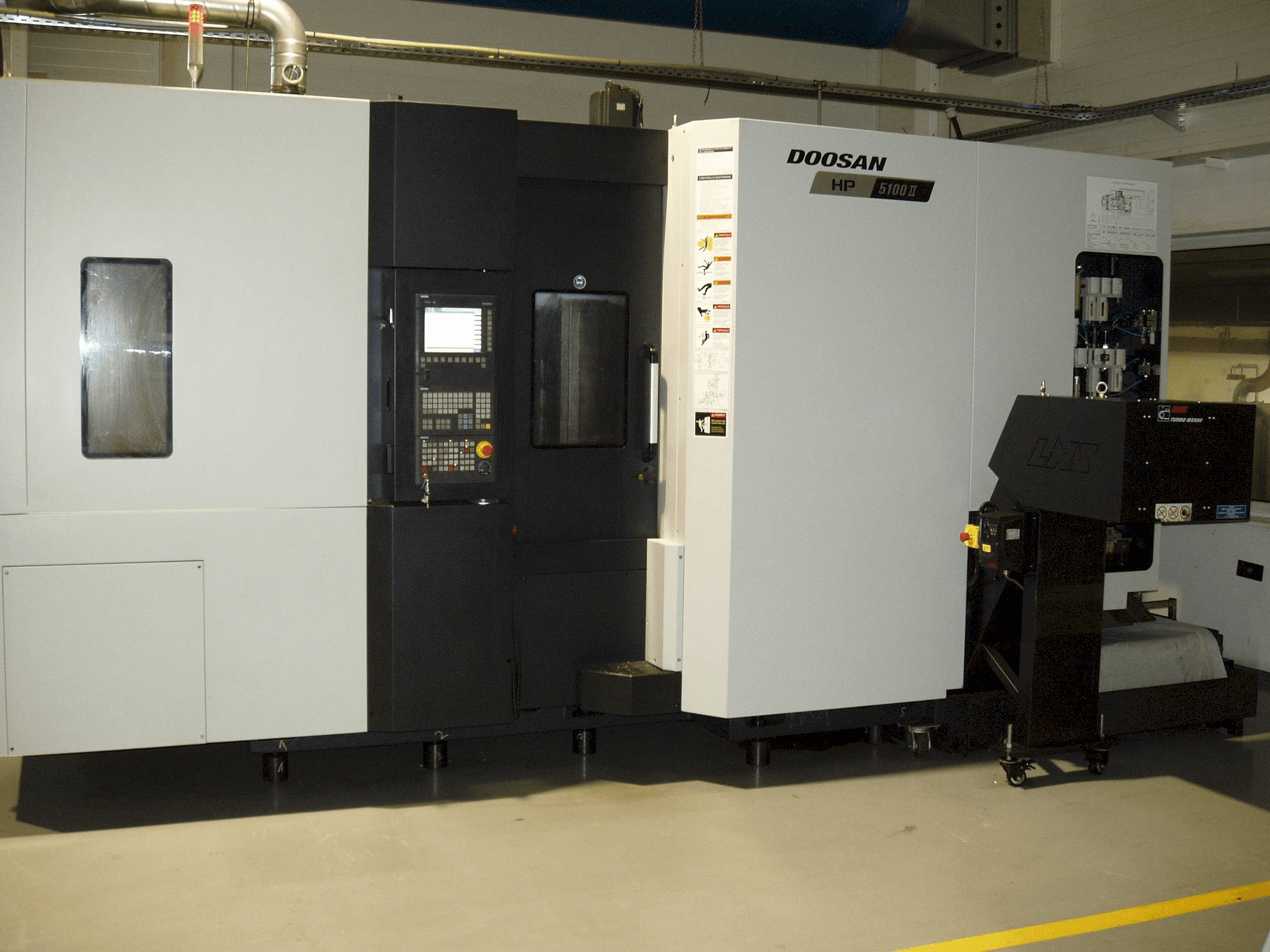 Makine Doosan HP 5100 II - Önden görünüm