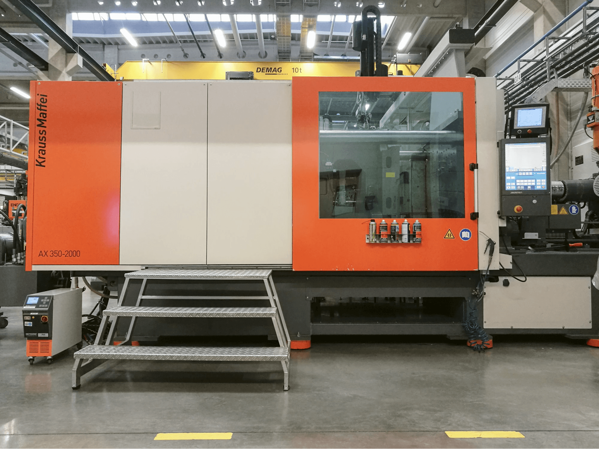 Makine Krauss Maffei - Önden görünüm 350-2000 AX