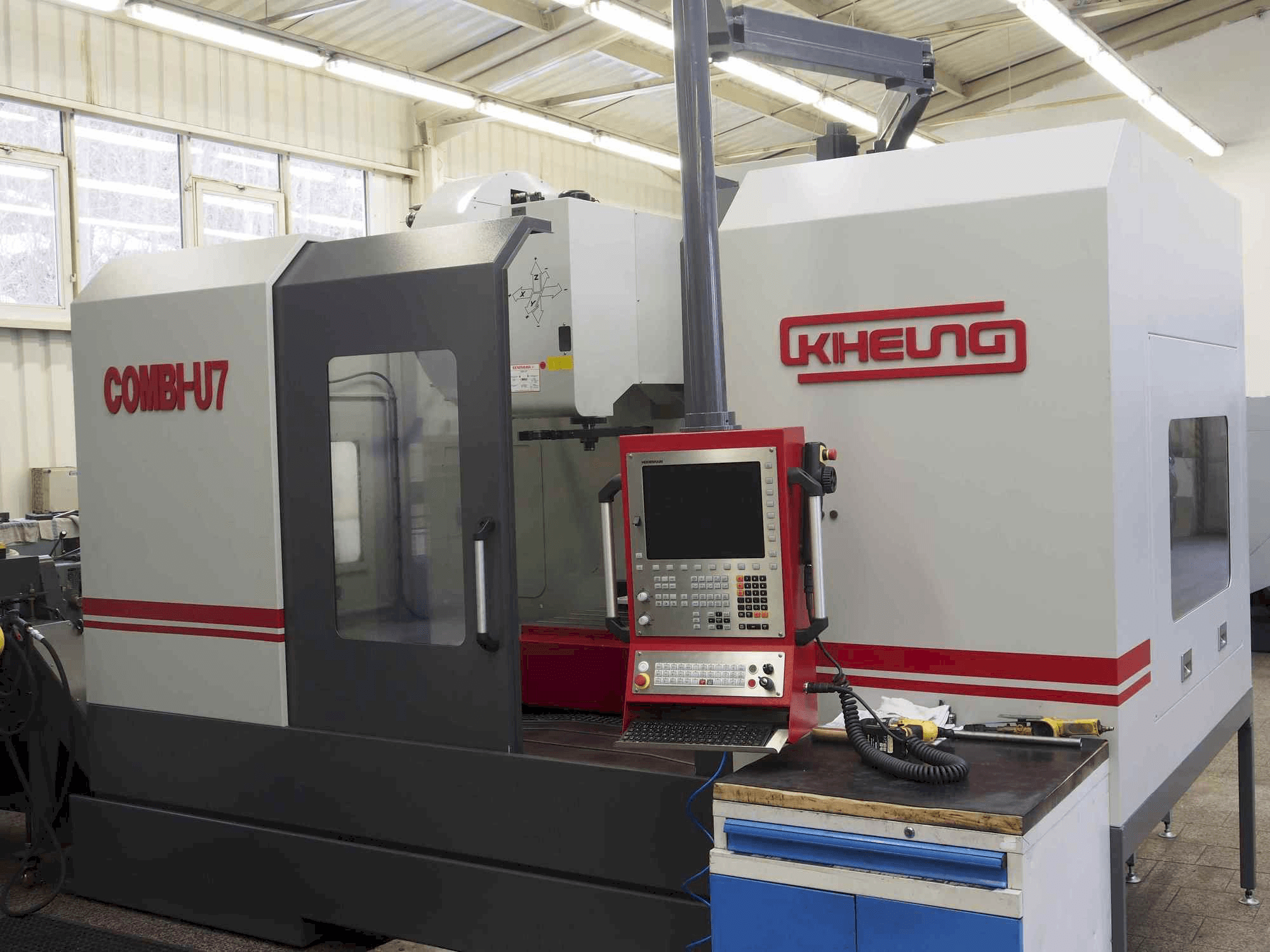 Makine KIHEUNG Combi-U7 - Önden görünüm