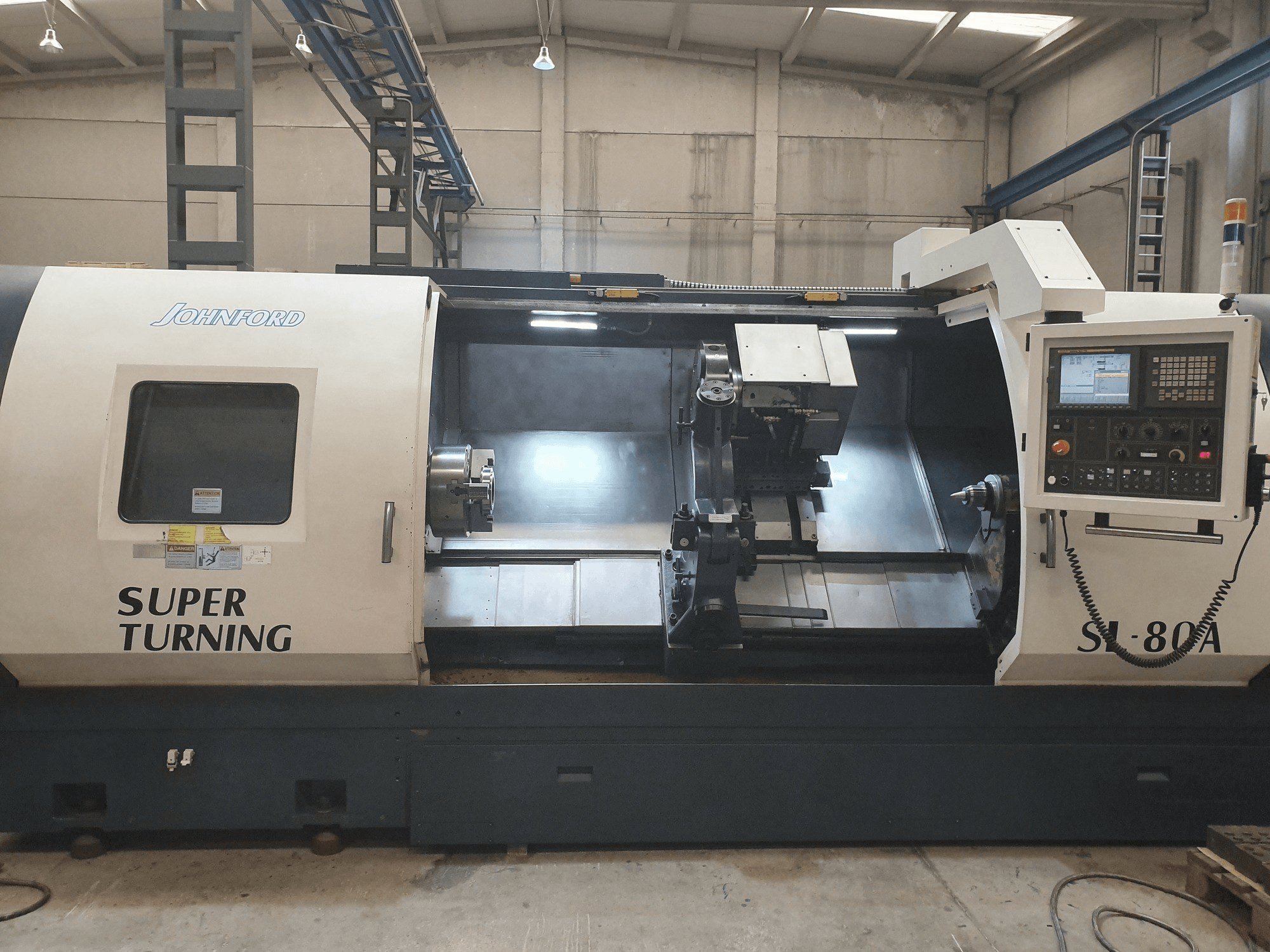 Makine Johnford SL-80A - Önden görünüm