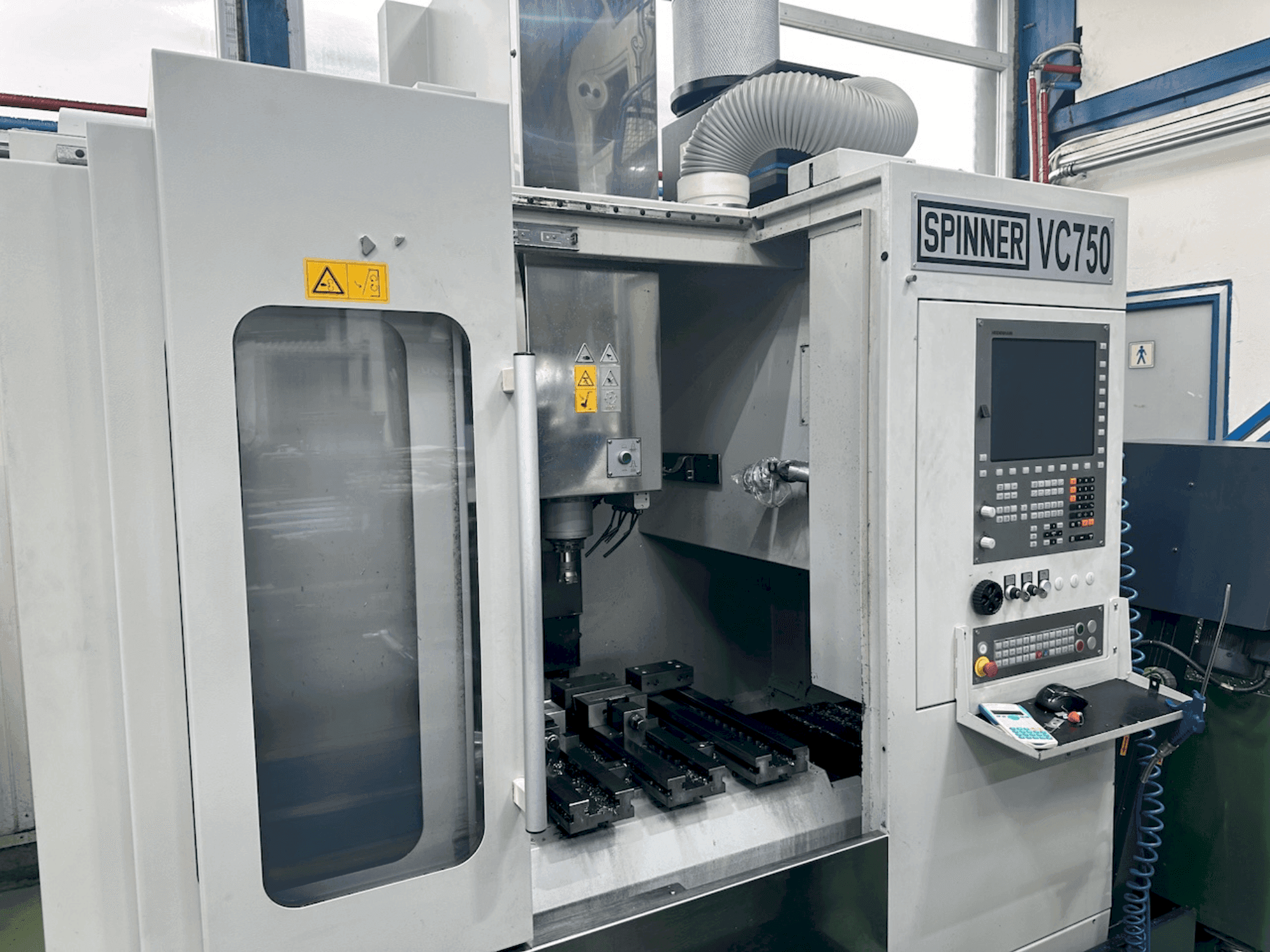 Makine SPINNER VC 750 - Önden görünüm