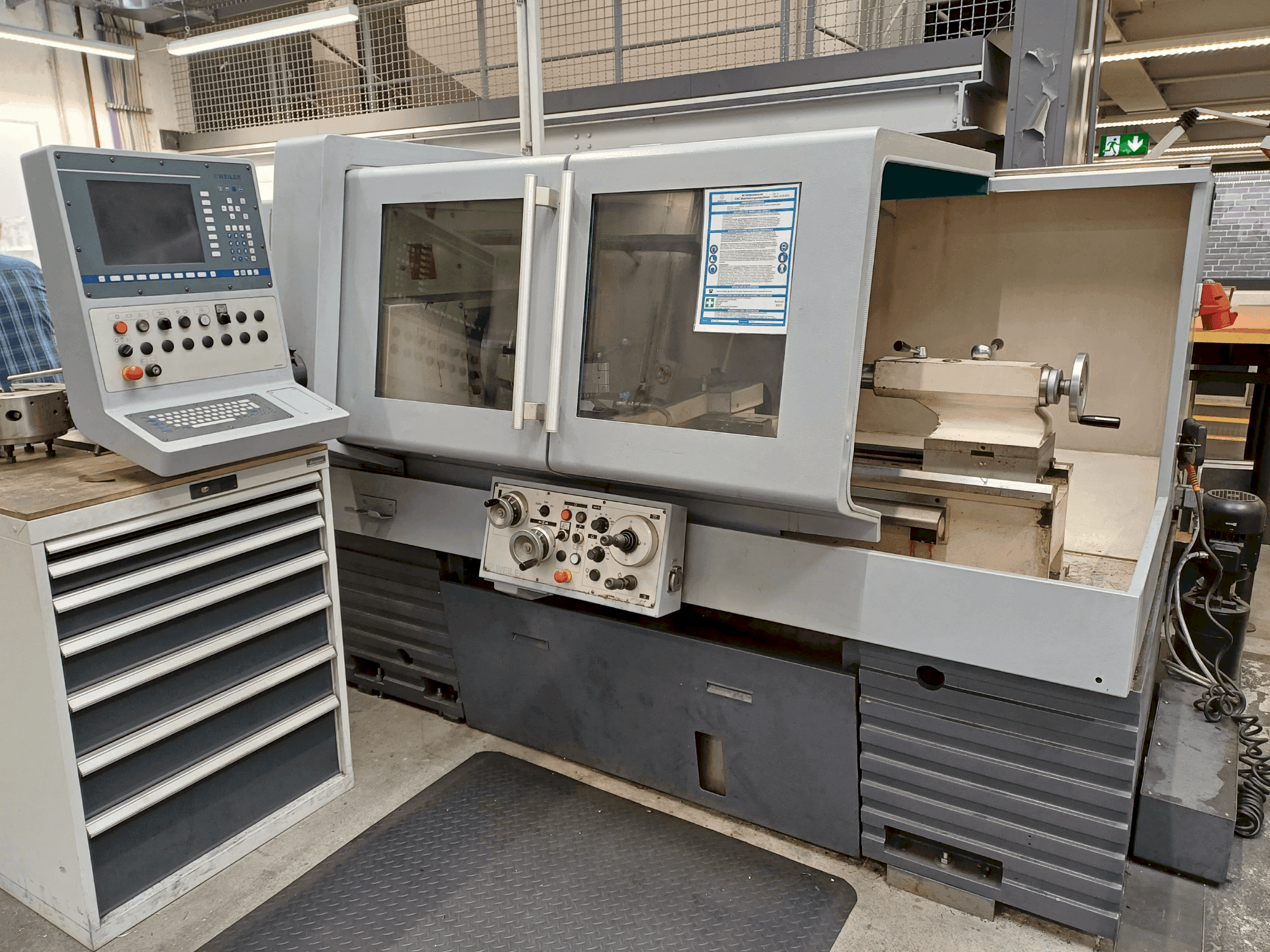 Makine Weiler E40 - Önden görünüm