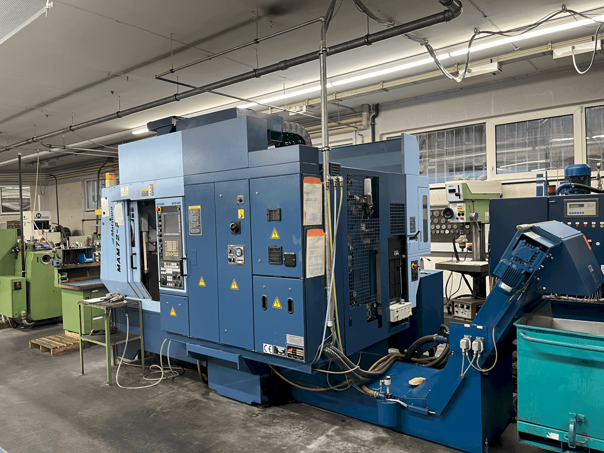 Makine Matsuura MAM72-25V - Önden görünüm