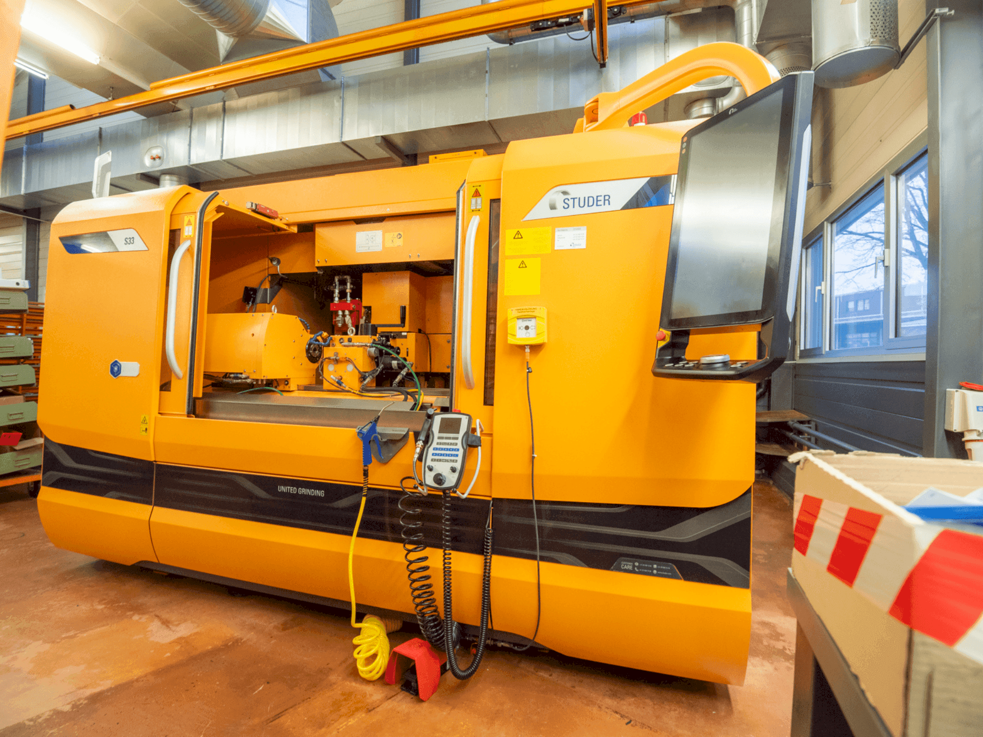 Makine STUDER S33 - Önden görünüm