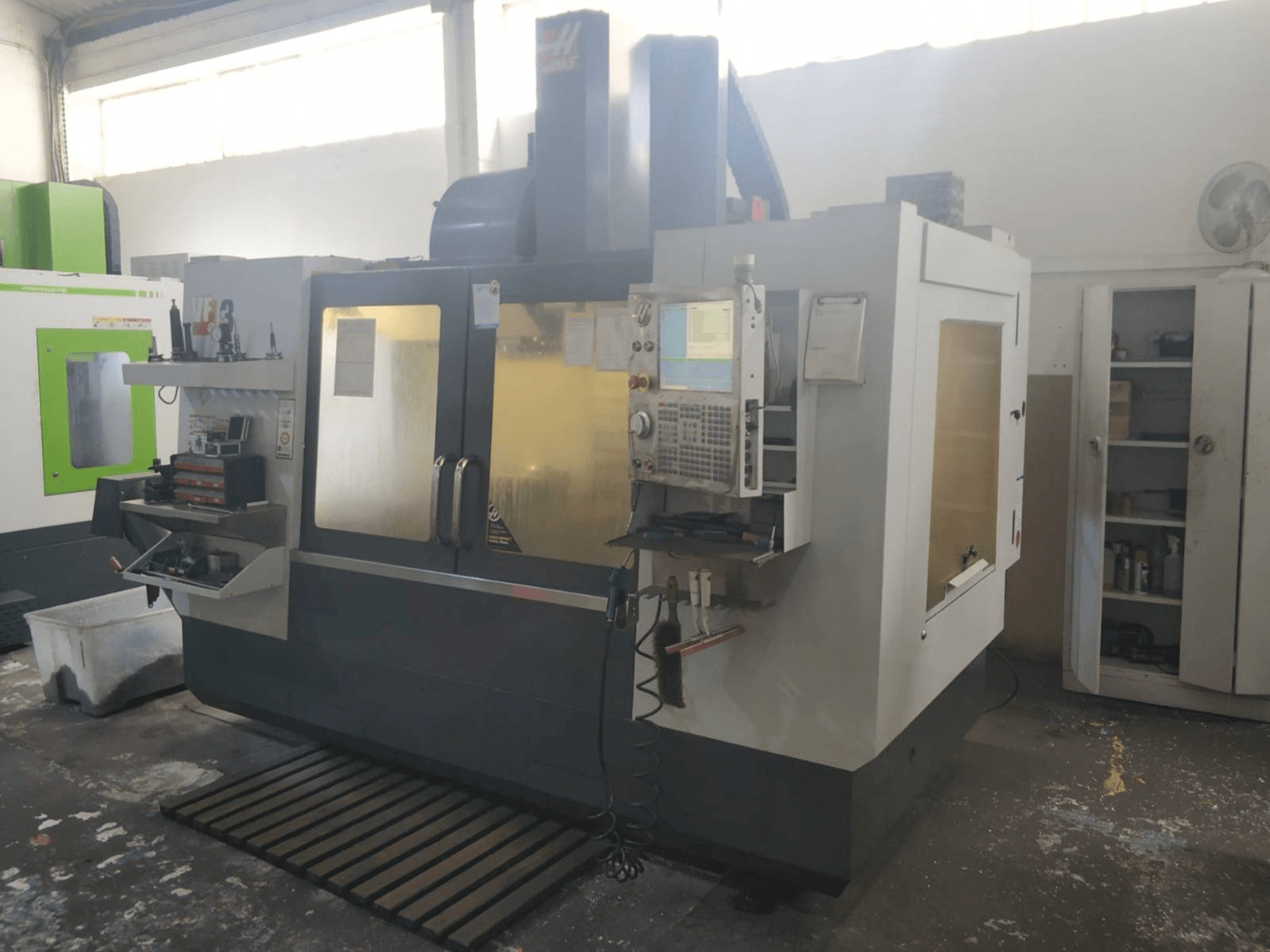 Makine HAAS VF-3 - Önden görünüm
