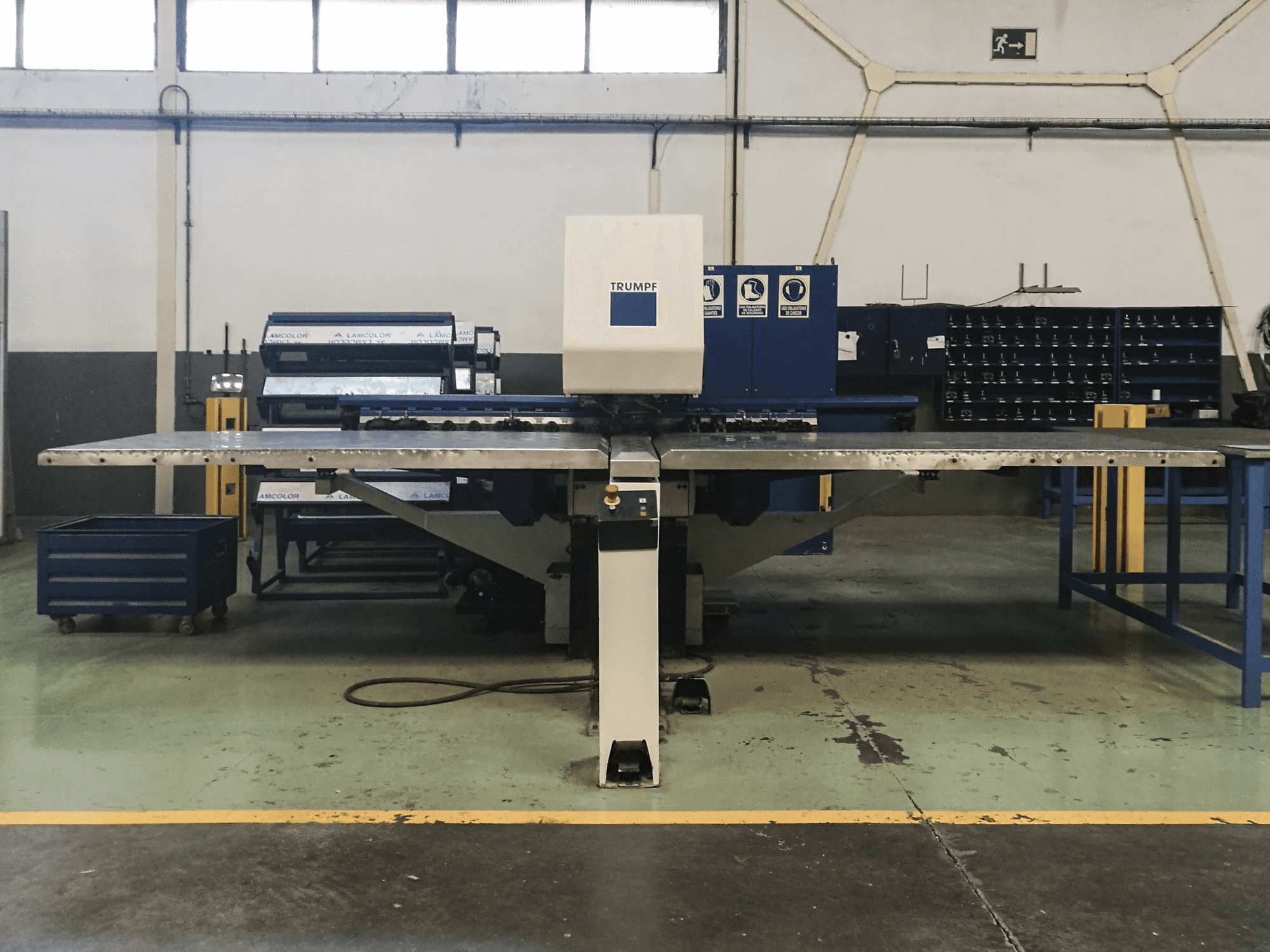 Makine Trumpf - Önden görünüm Trumatic 200