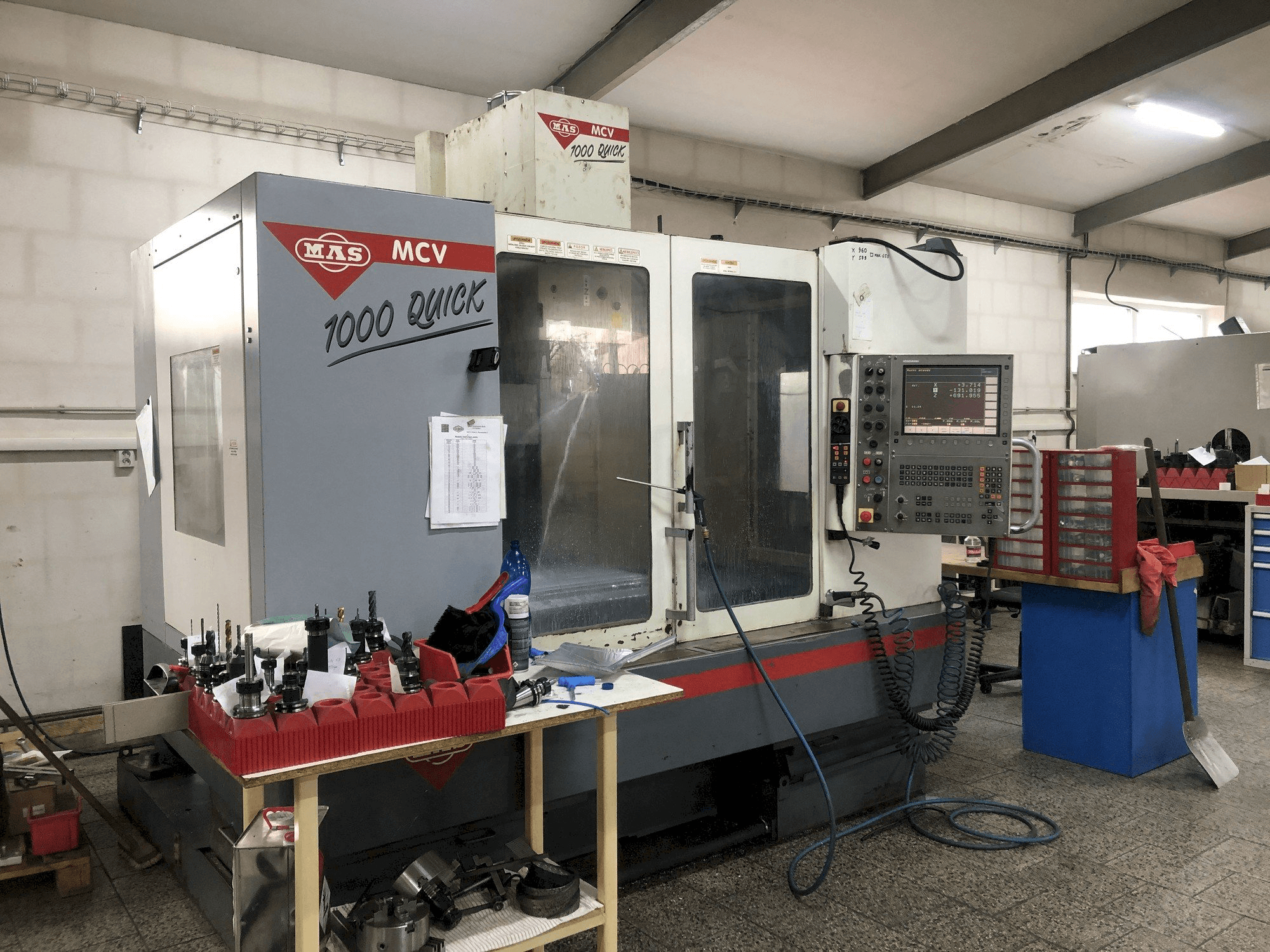 Makine KOVOSVIT MAS MCV 1000 Quick - Önden görünüm