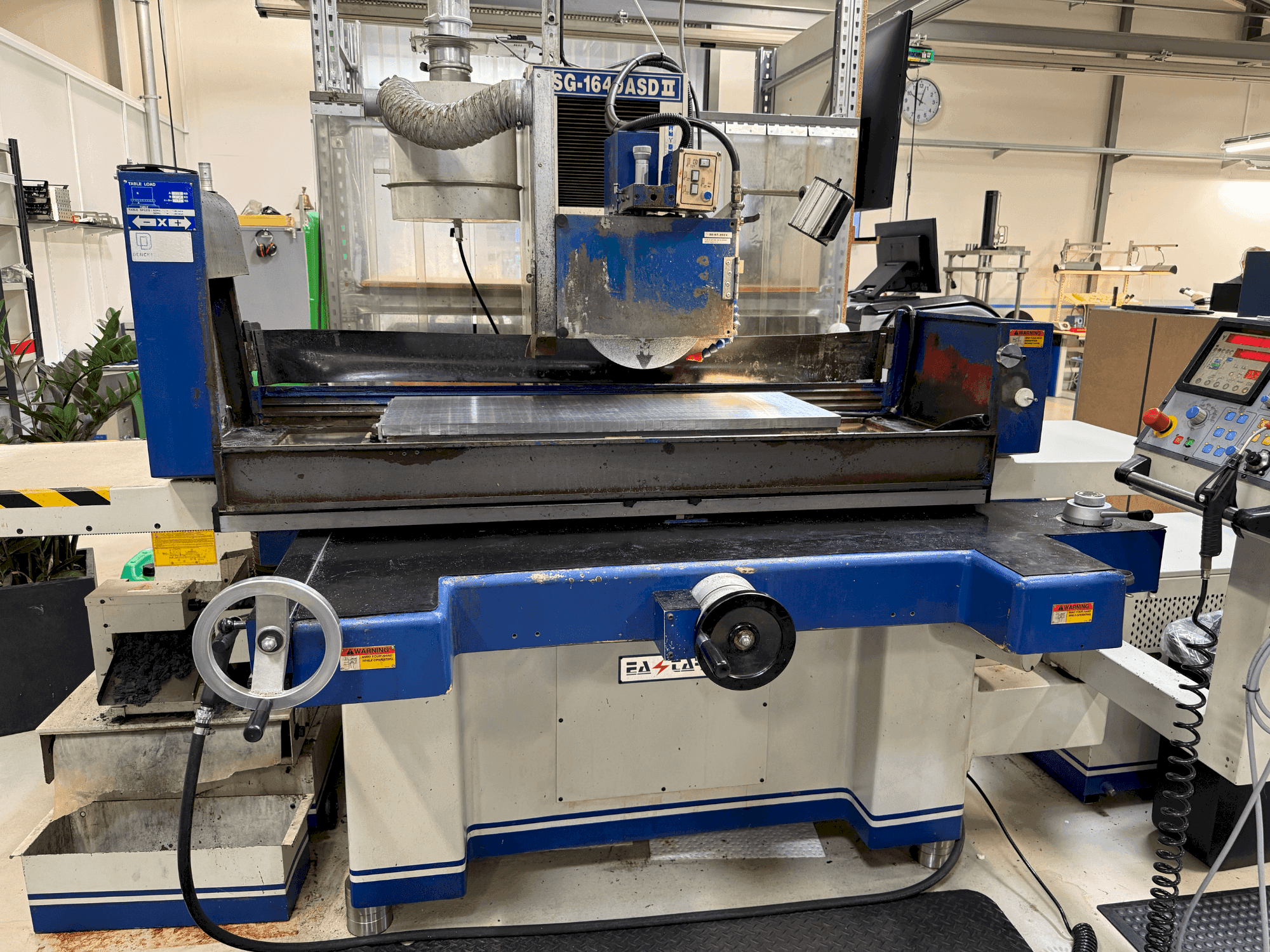 Makine EASTAR ESG-1640ASD II - Önden görünüm