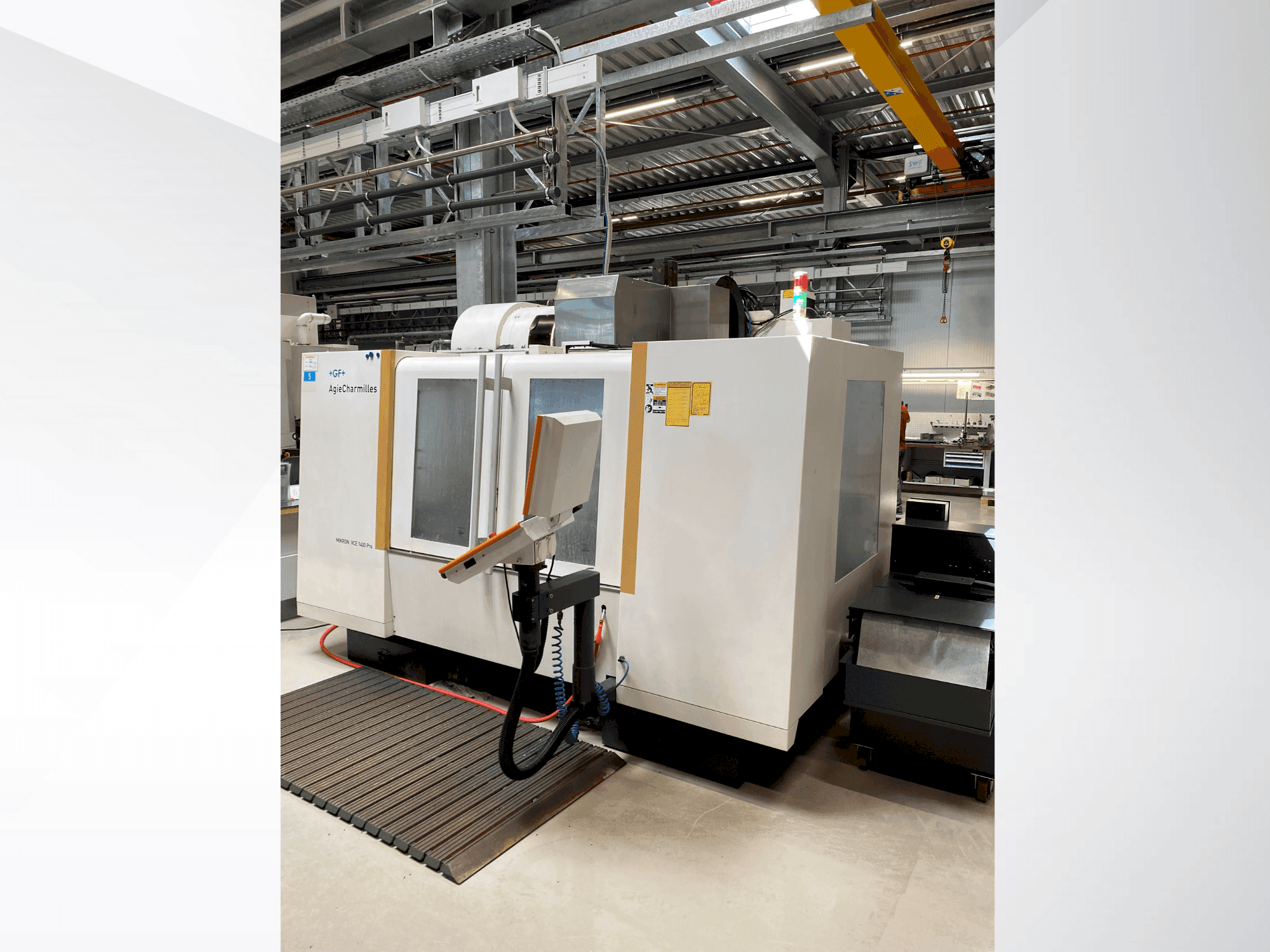 Makine +GF+ AgieCharmilles MIKRON VCE 1400 PRO (2012) - Önden görünüm