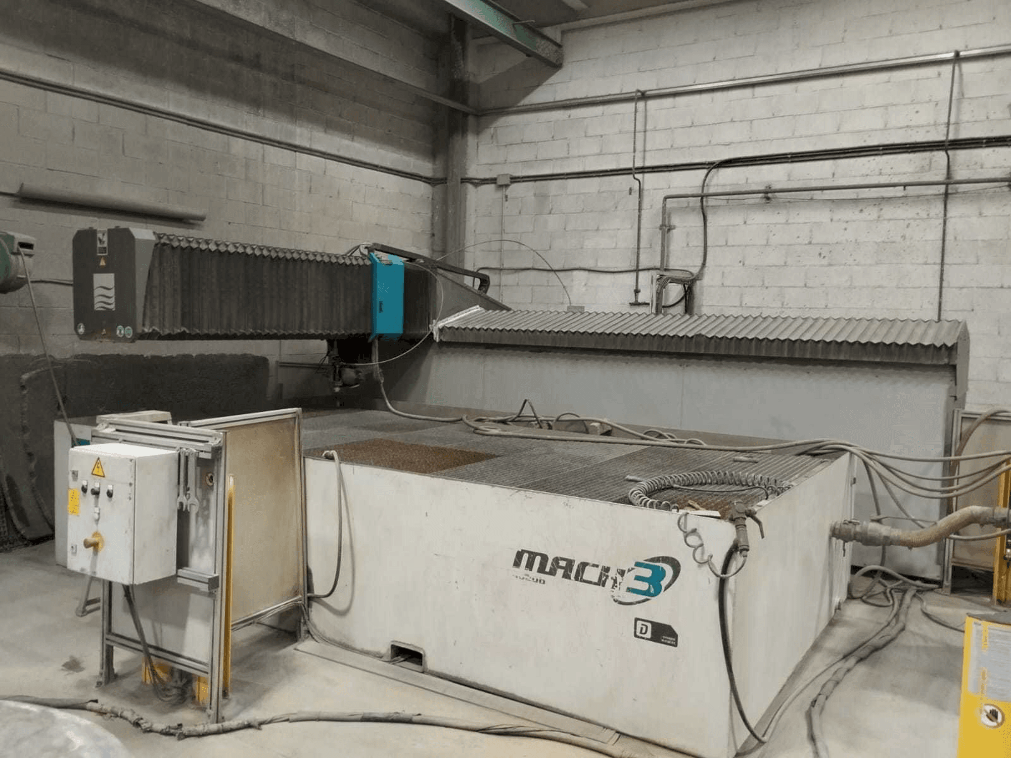 Makine Flow Mach3 4020B - Önden görünüm